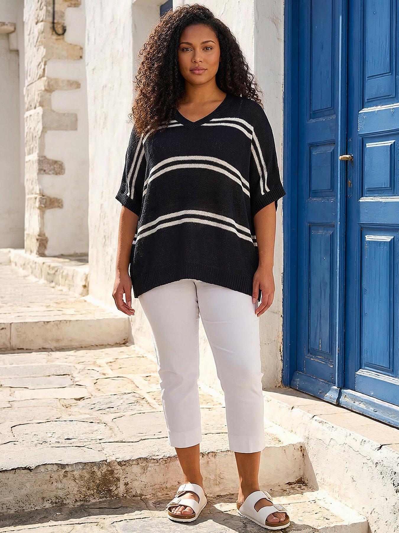 Roman Women's Curve Stripe V-Neck Knit Jumper in Black | Size: 18 - Image 2