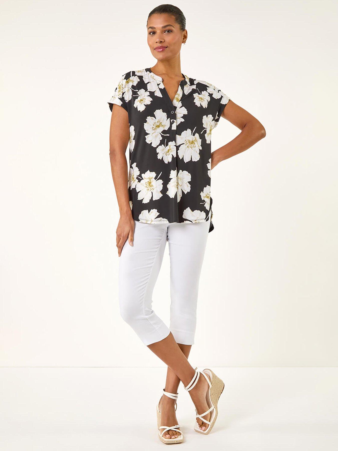 Image 3 of 5 of Roman Floral Puff Print Stretch Top