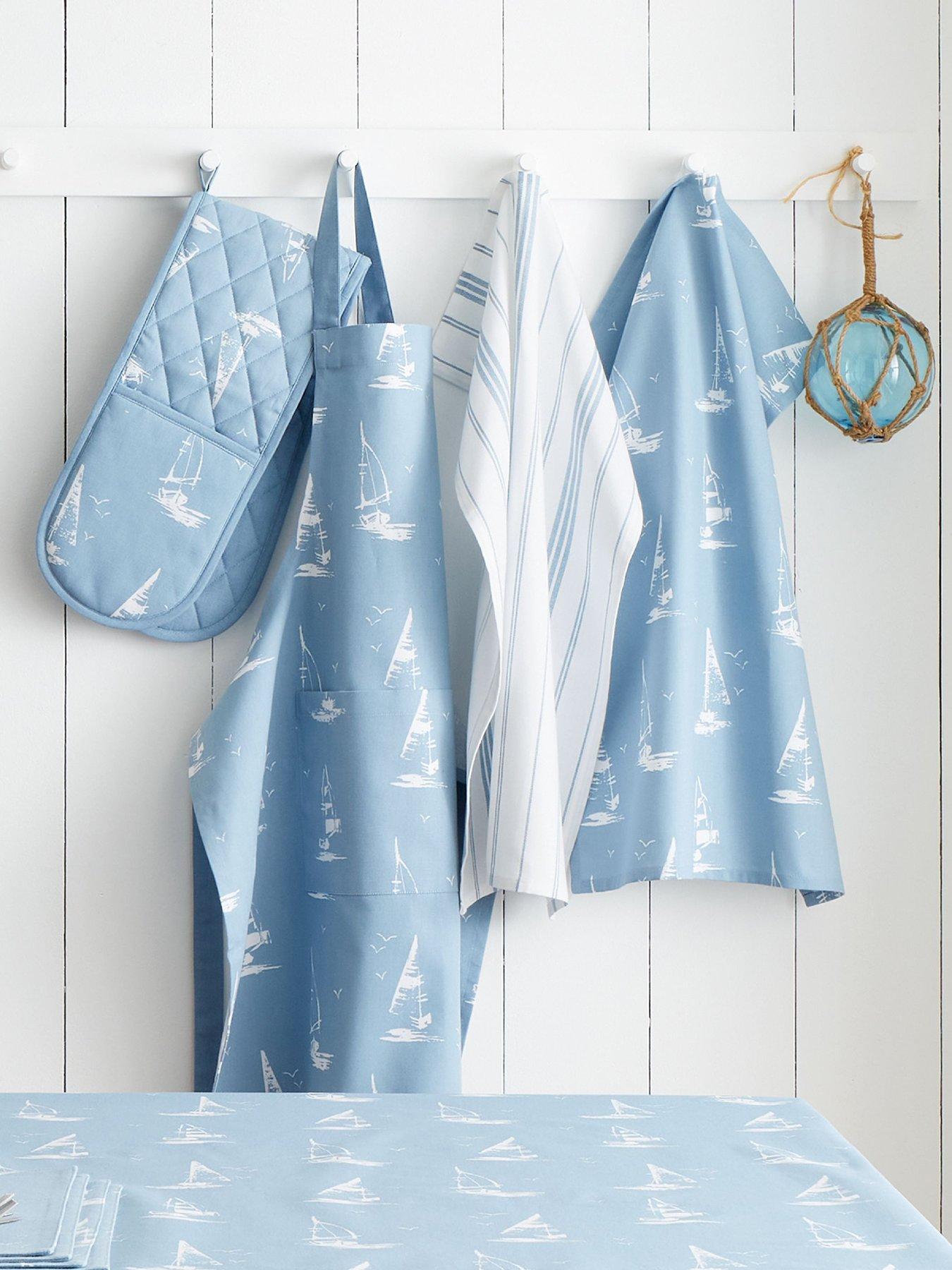 Image 3 of 3 of Catherine Lansfield Salcombe Boats Double Oven Glove