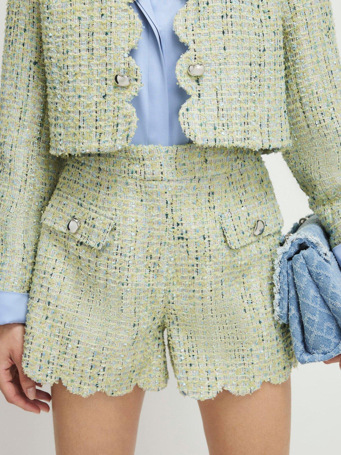 Image 1 of 4 of River Island Scallop Boucle Short - Green
