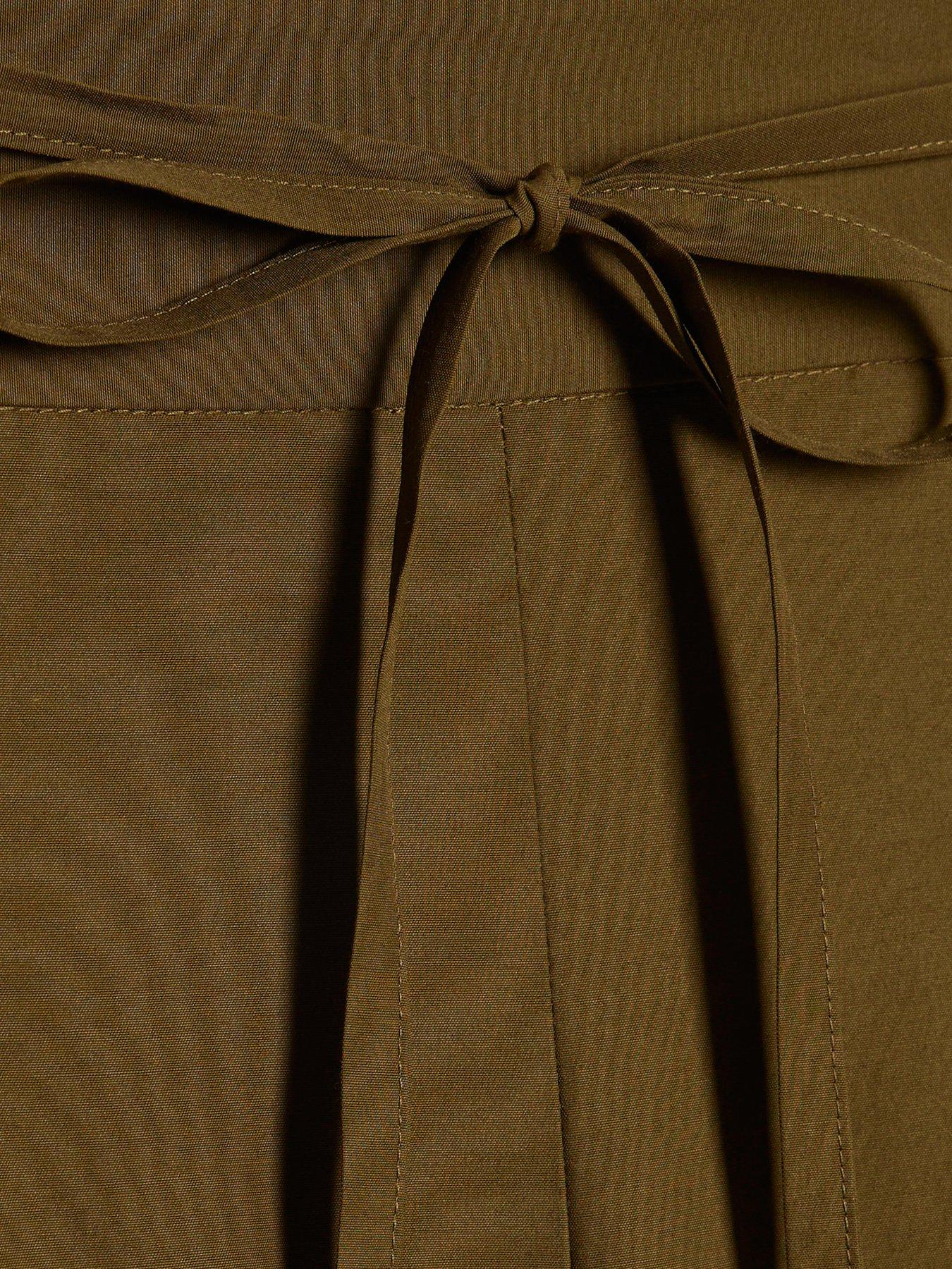 Image 5 of 6 of River Island Sadie Poplin Culotte - Green