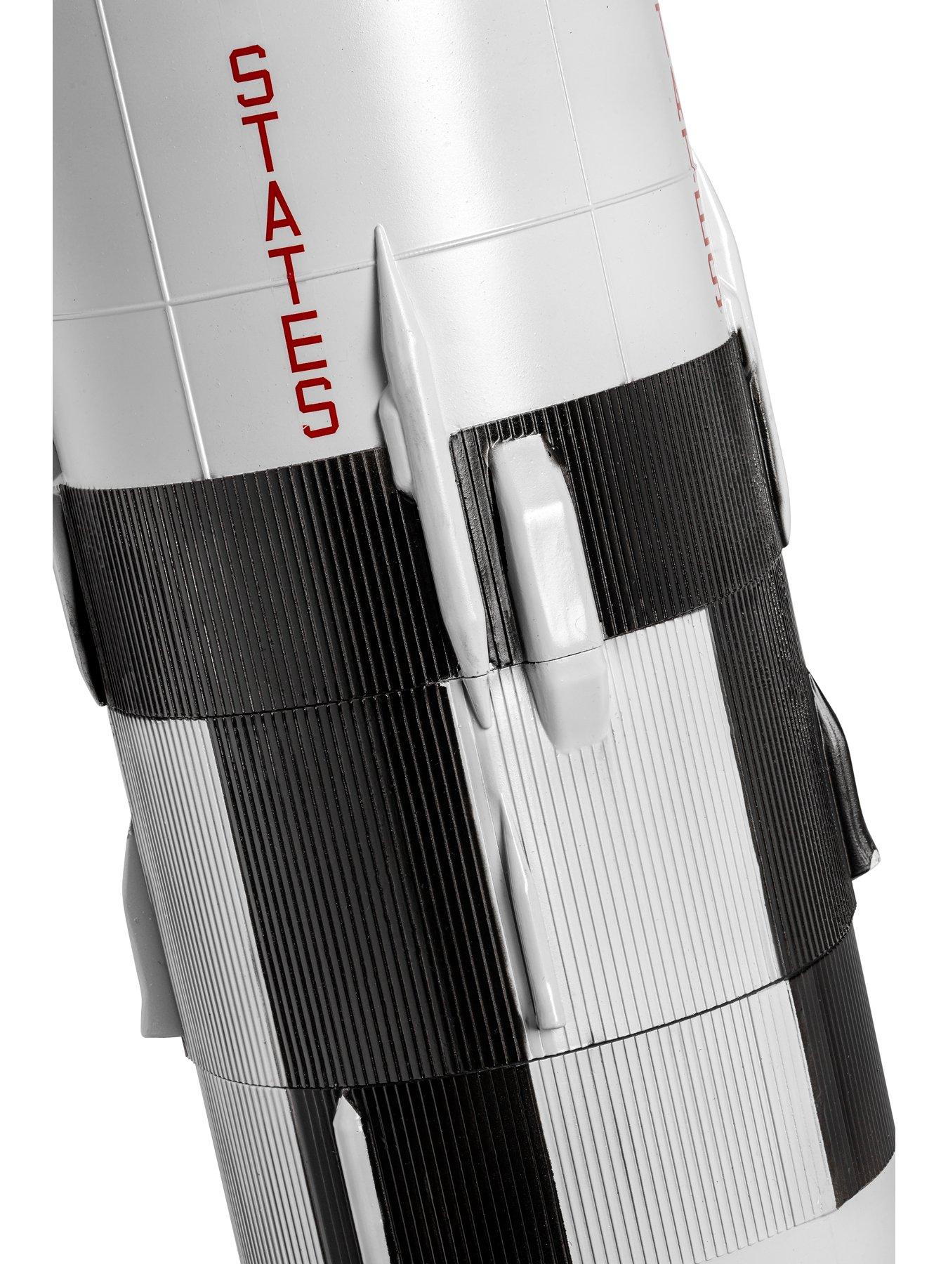 Image 6 of 7 of Airfix Saturn V Gift Set