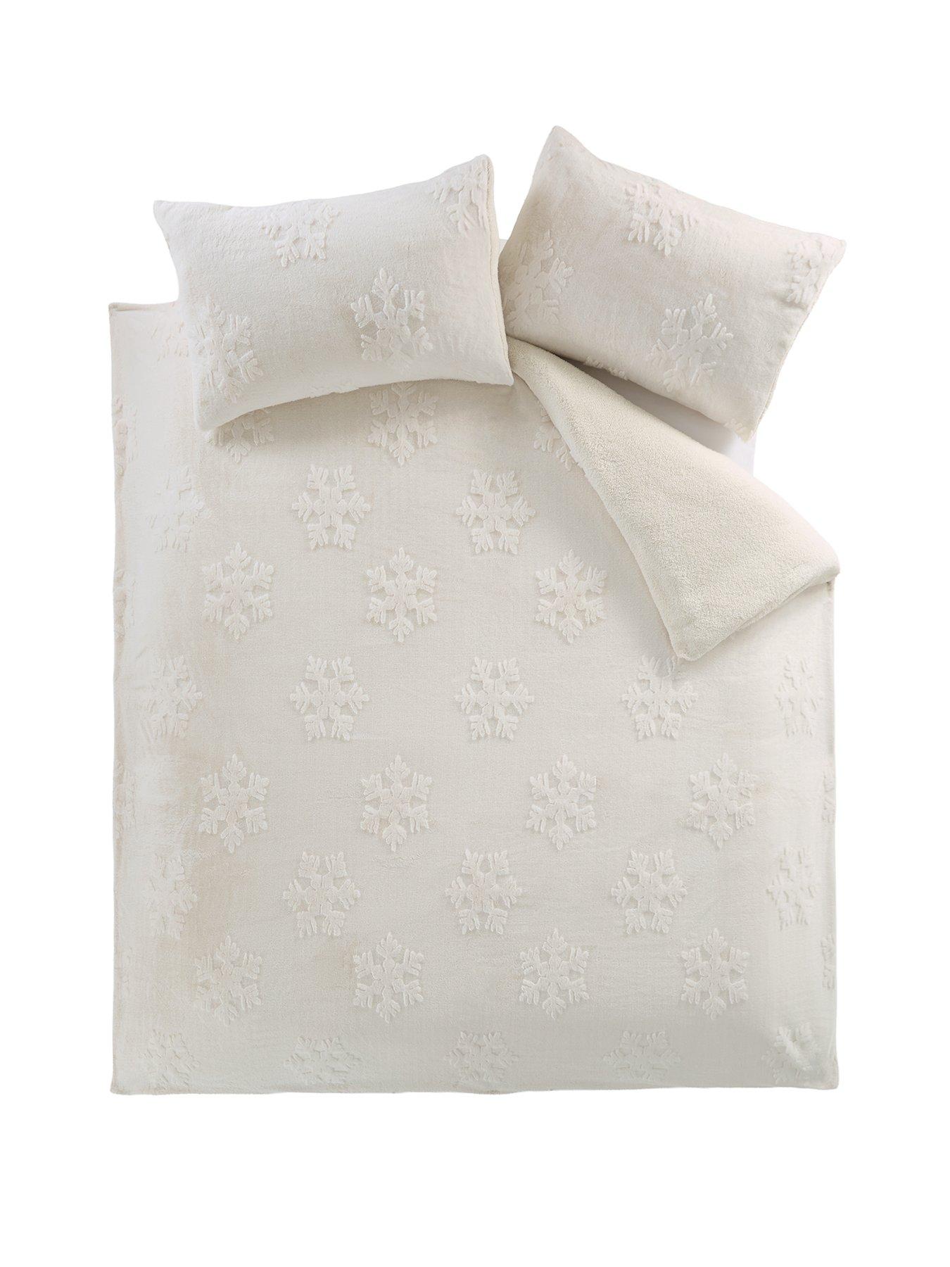 Image 2 of 6 of The Very Collection Snowflake Faux Fur Duvet Set