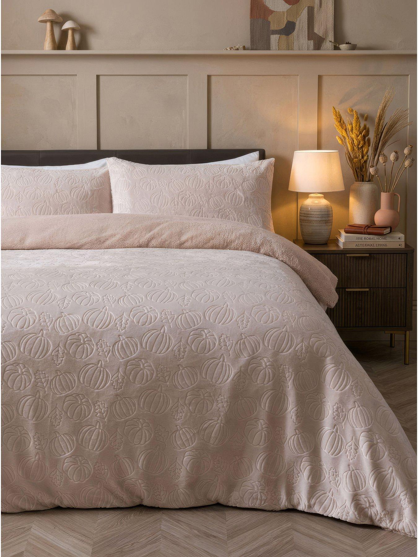 The Very Collection Pumpkin Embossed Fleece Duvet Set