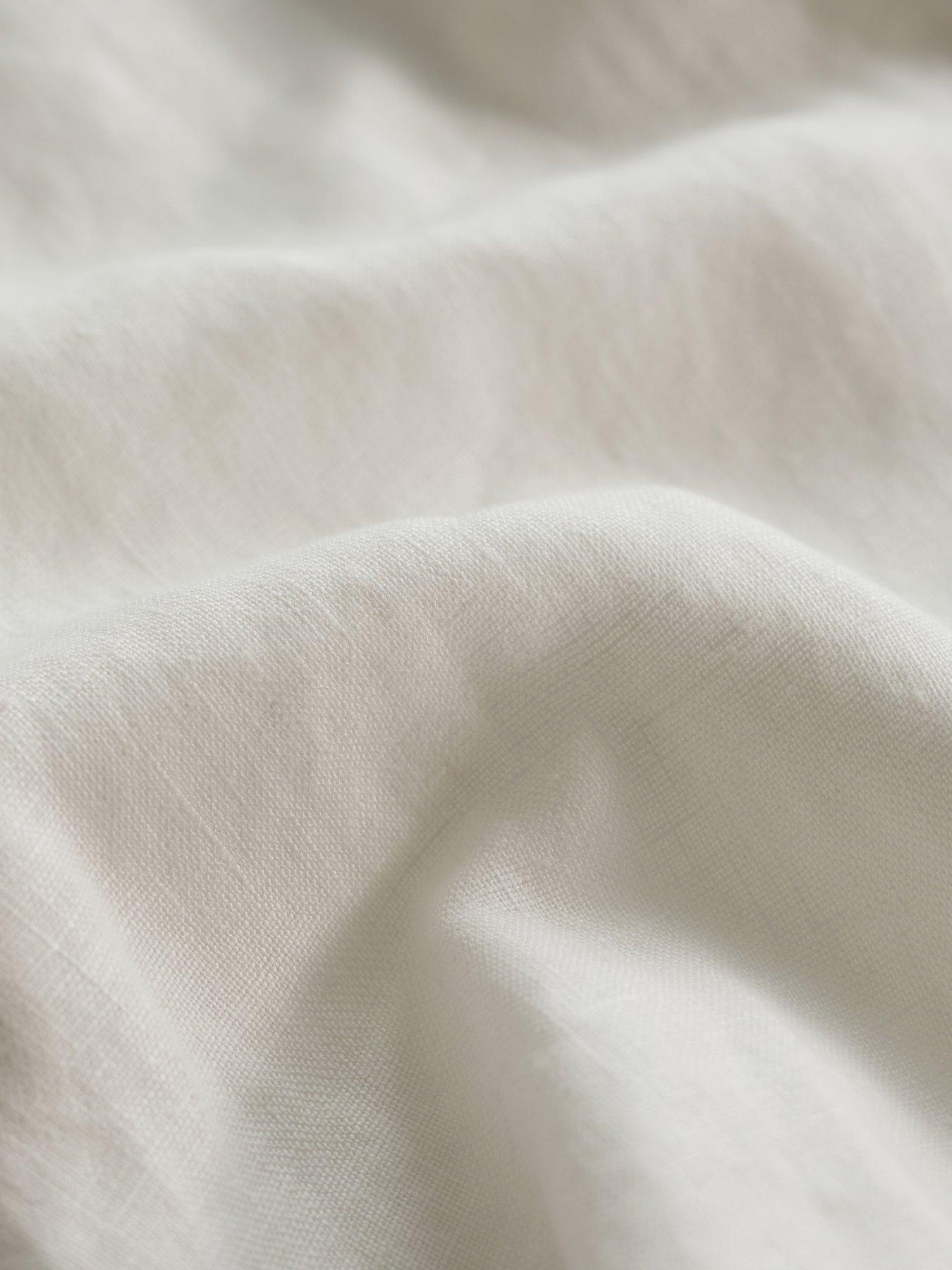 Image 5 of 5 of Seasalt Cornwall Hazel Branch Shirt Chalk