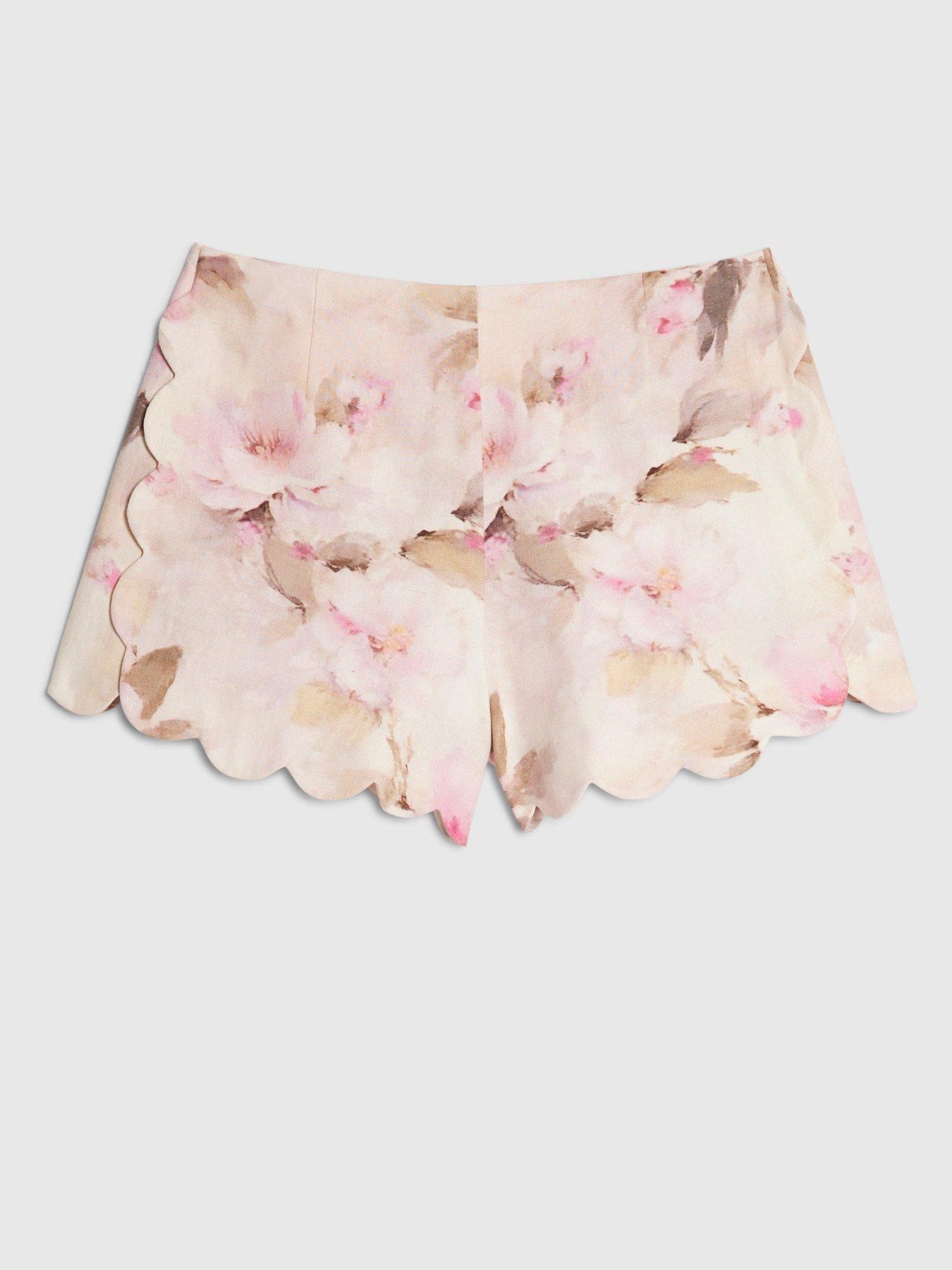Image 4 of 5 of River Island Floral Scallop Linen Co-ord Short - Pink