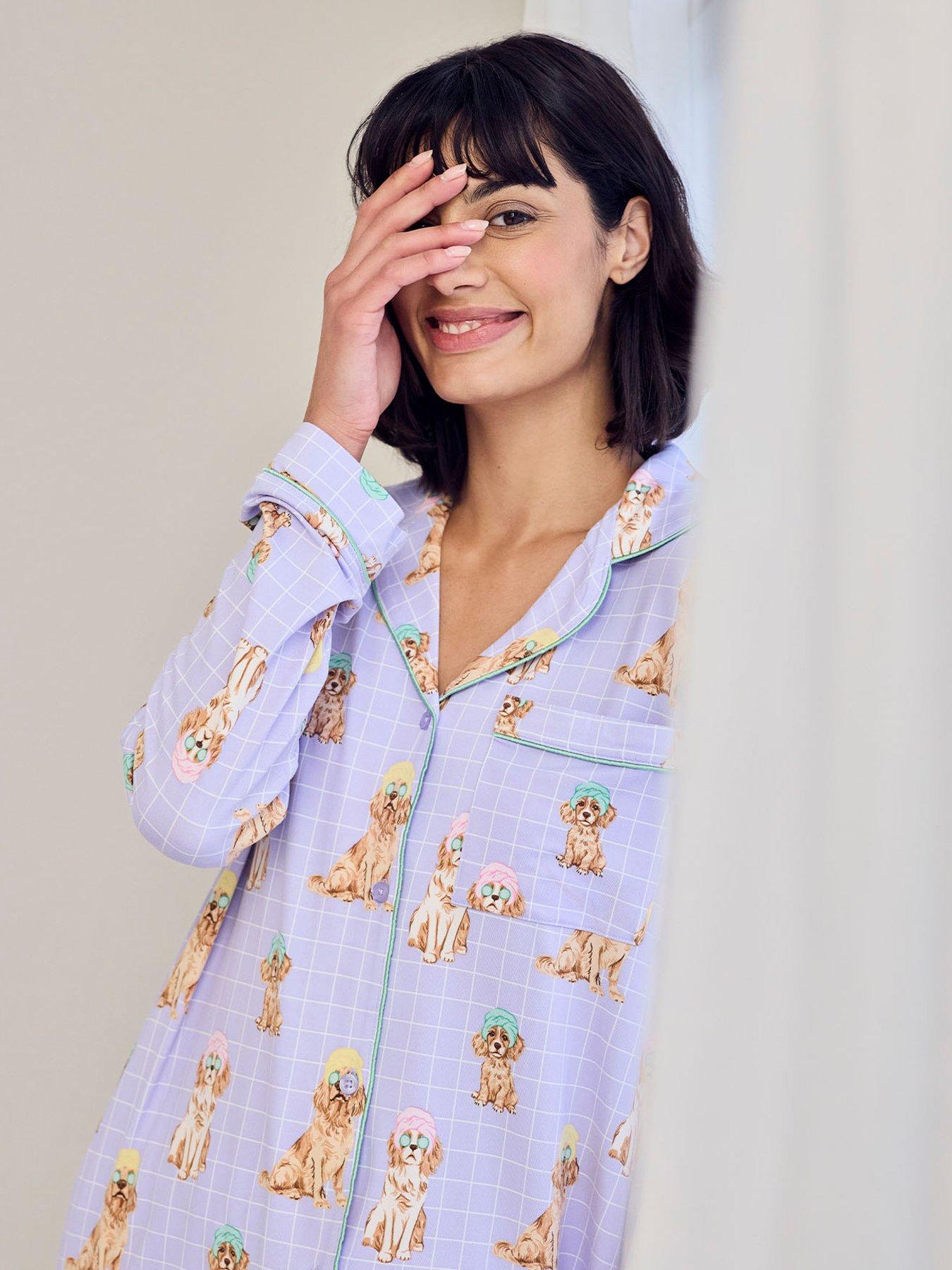 Image 5 of 6 of CHELSEA PEERS Spa Dogs Print Long Pyjama Set - Light Purple
