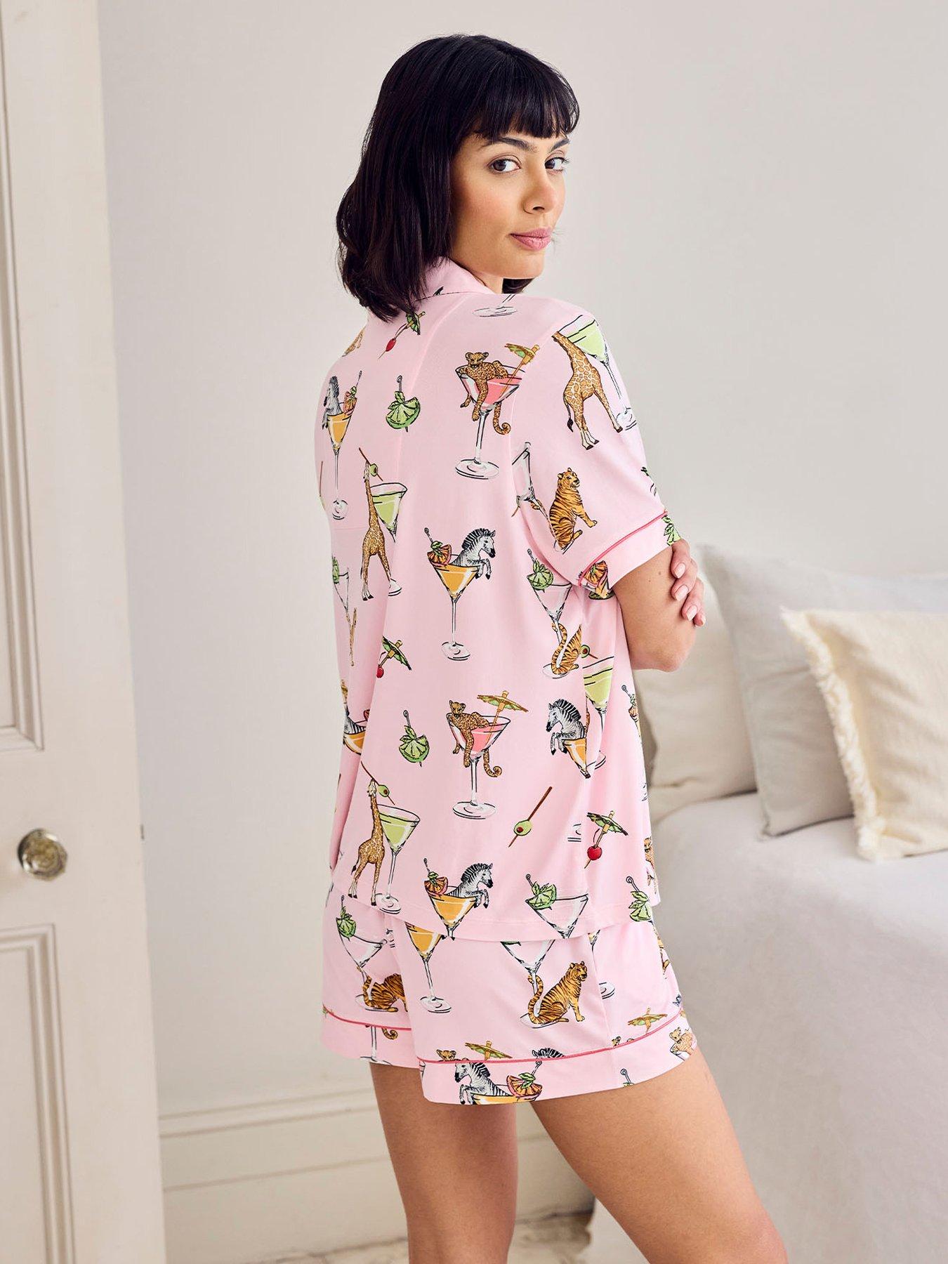 Image 2 of 7 of CHELSEA PEERS Martini Animals Print Short Pyjama Set - Pink