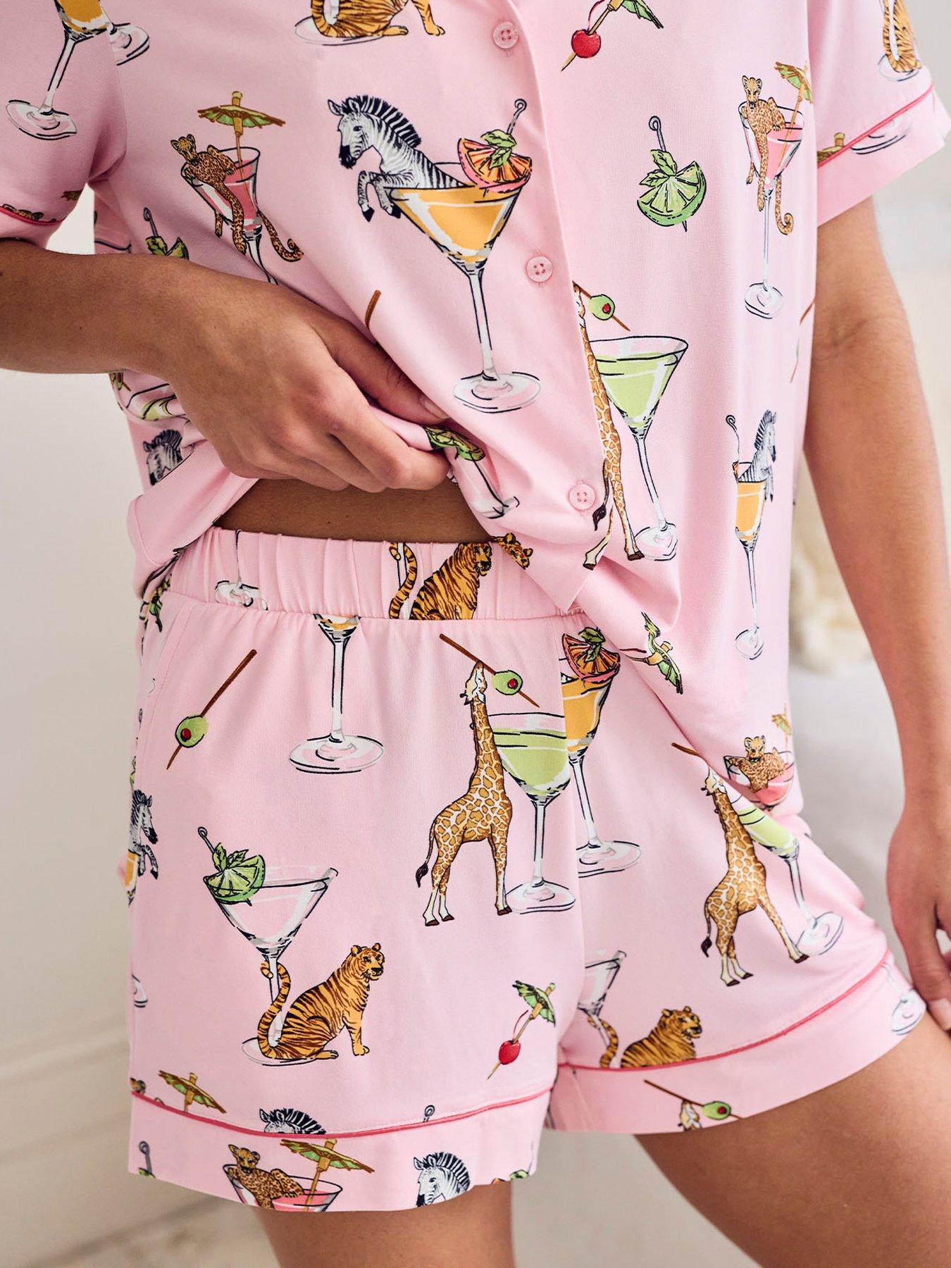 Image 4 of 7 of CHELSEA PEERS Martini Animals Print Short Pyjama Set - Pink