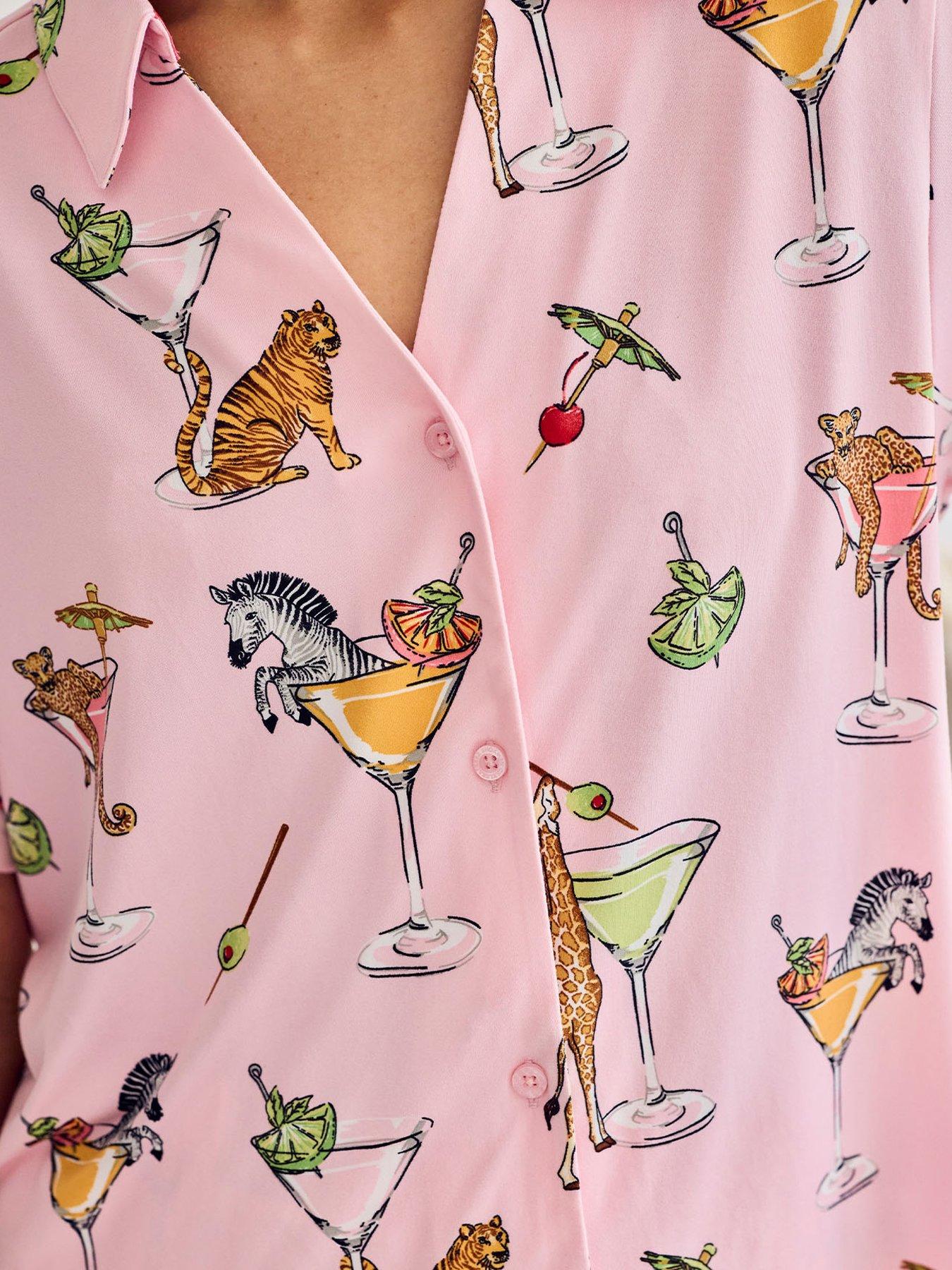 Image 5 of 7 of CHELSEA PEERS Martini Animals Print Short Pyjama Set - Pink