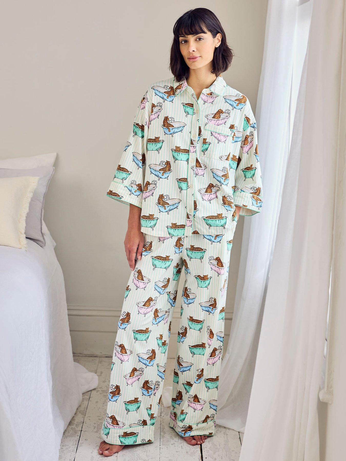CHELSEA PEERS Cotton Bubble Bath Leopards Print Long Pyjama Set - Green