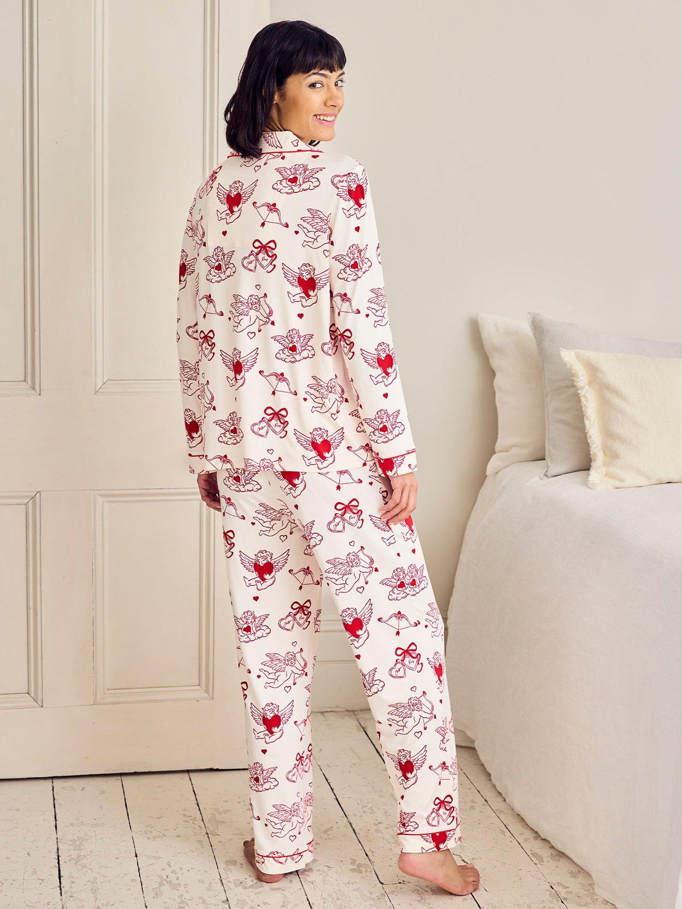 Image 2 of 7 of CHELSEA PEERS Valentine's Cherubs Print Long Pyjama Set - Pink