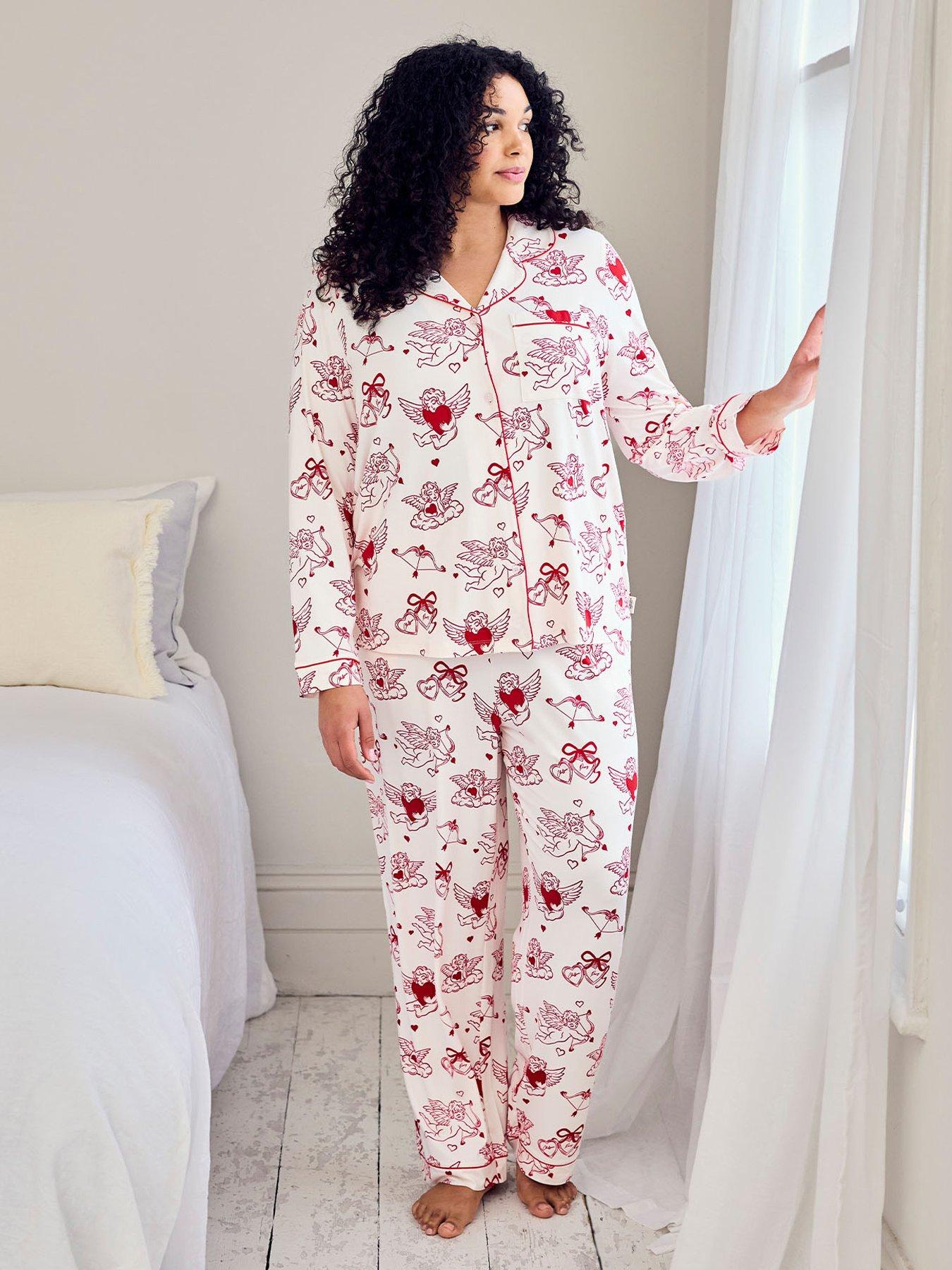 Image 3 of 7 of CHELSEA PEERS Valentine's Cherubs Print Long Pyjama Set - Pink
