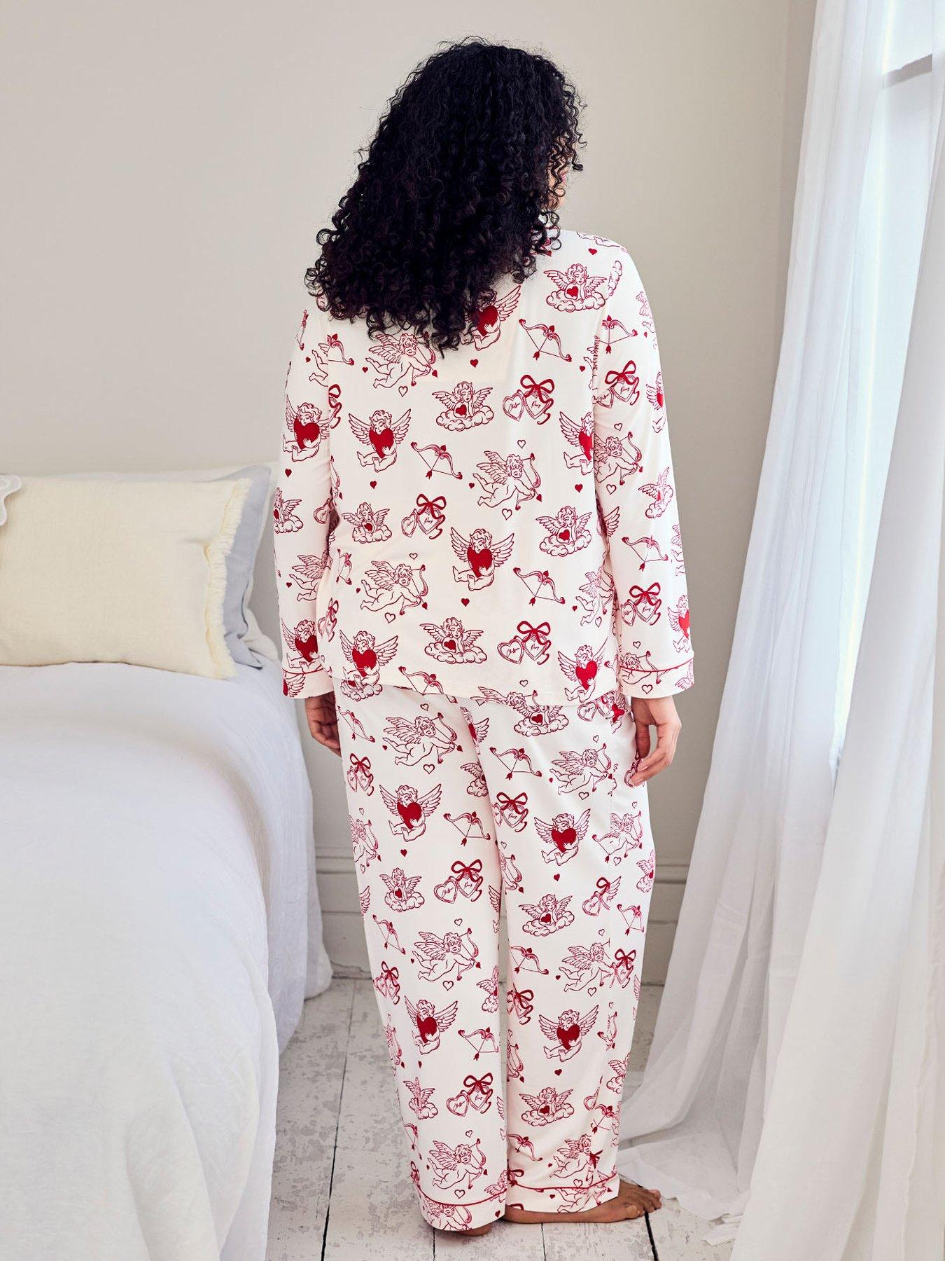 Image 4 of 7 of CHELSEA PEERS Valentine's Cherubs Print Long Pyjama Set - Pink