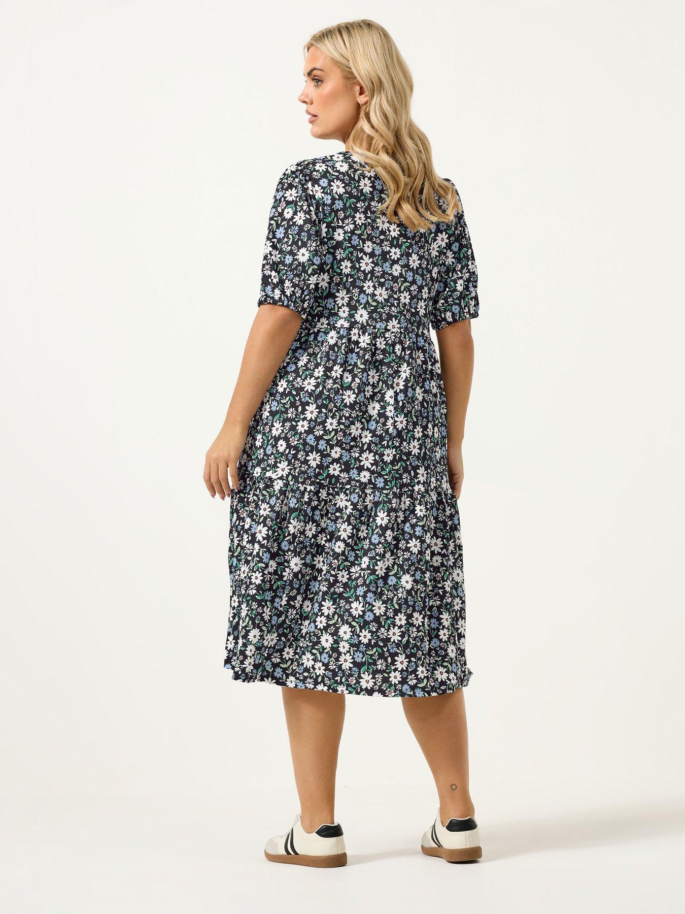 Image 2 of 5 of Yours Curve Puff Sleeve Tiered Midaxi Dress - Black