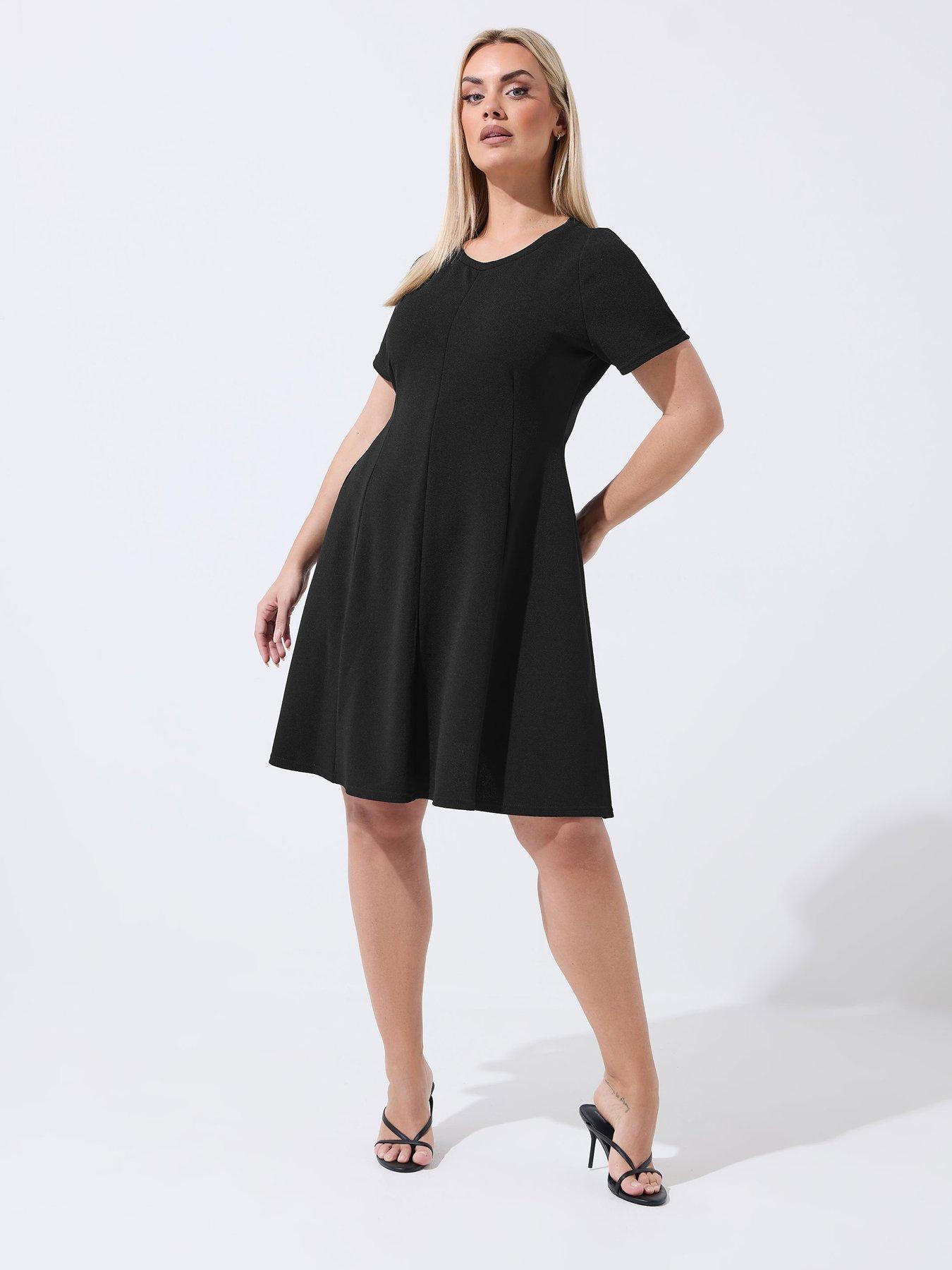 Yours Curve Skater Pleated Dress - Black