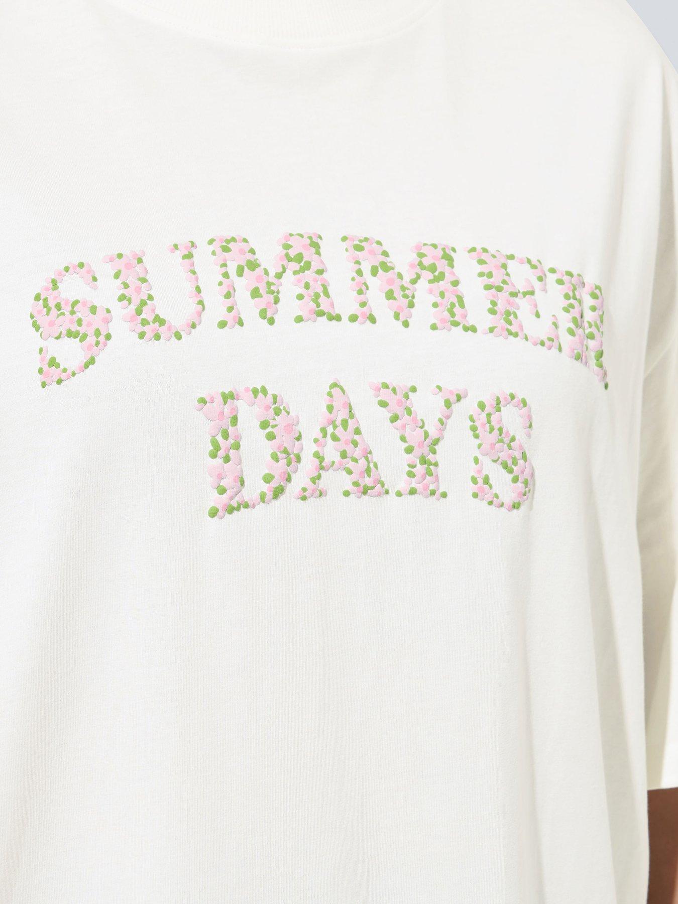 Image 4 of 5 of Yours Curve Summer Days Short Sleeve T-Shirt - White