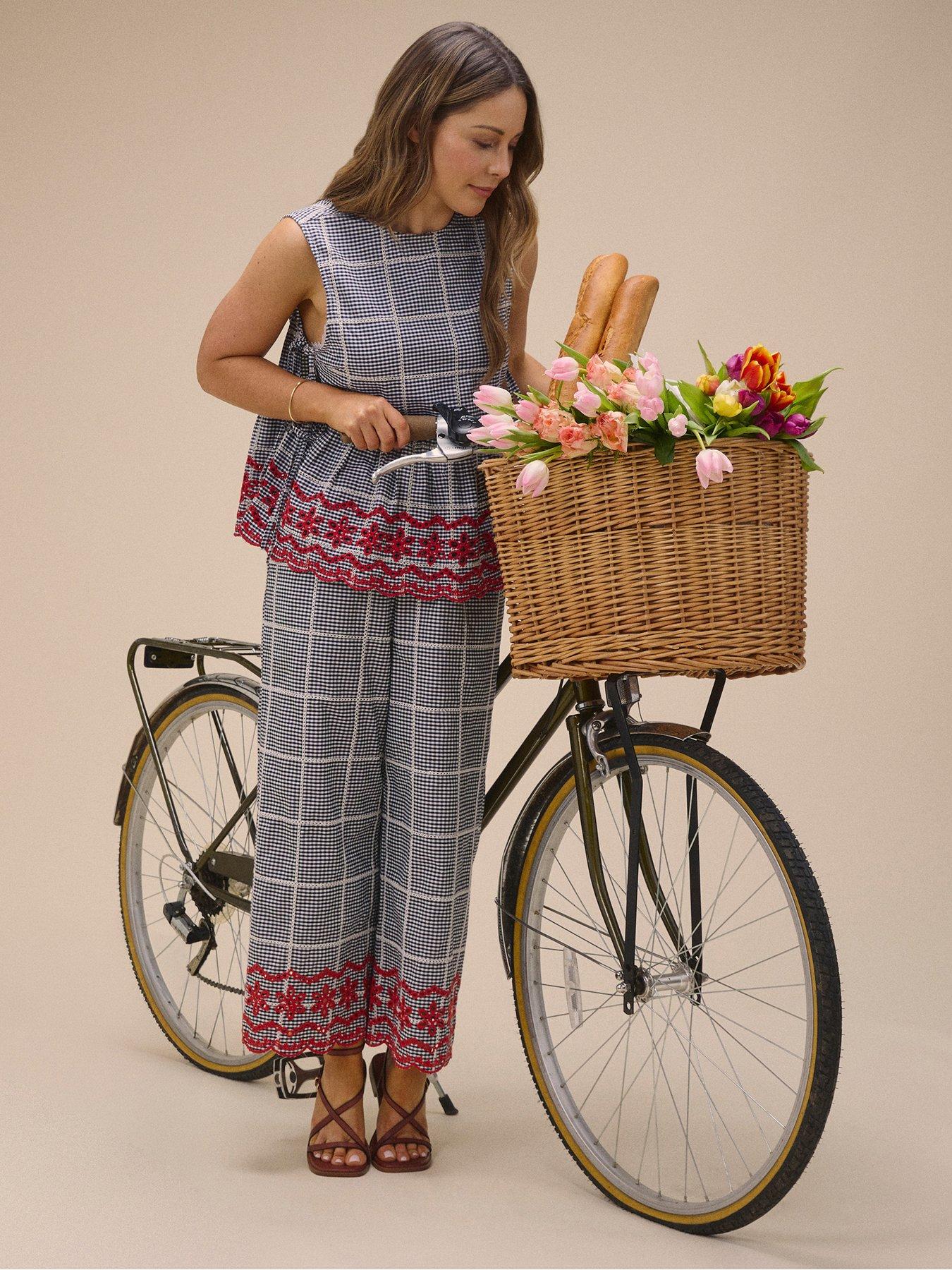 Nobodys Child Louise Thompson Edit Shrew Embroidered Crop Trousers - Multi