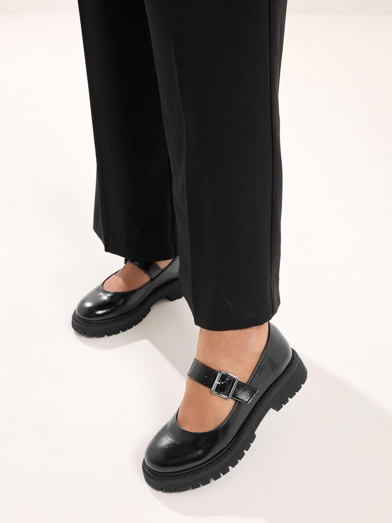 Image 1 of 4 of Yours Curve Chunky Mary Jane Pump In Extra Wide Fit - Black