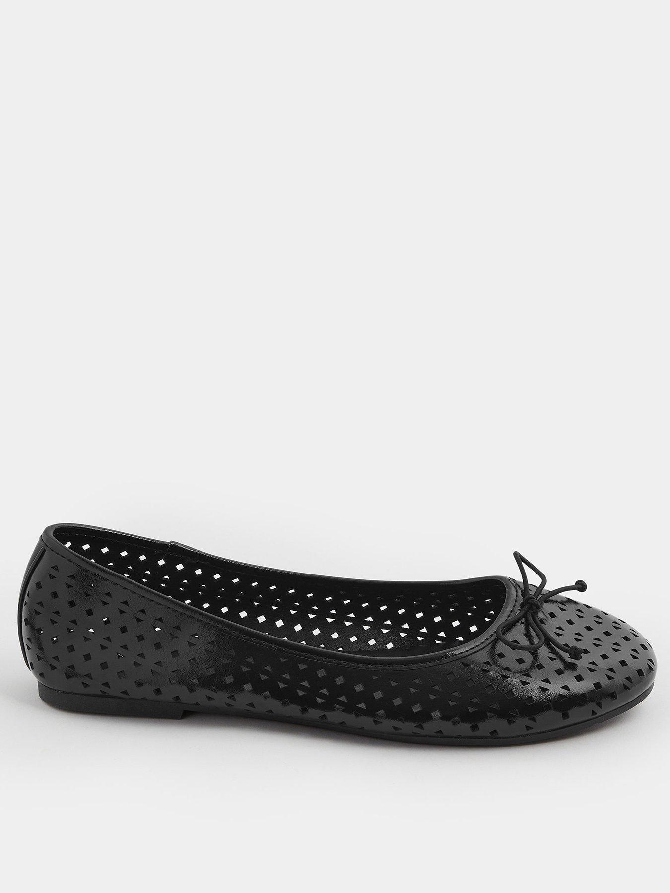 Image 1 of 4 of Yours Curve Wide Fit Laser Cut Ballerina Shoe - Black