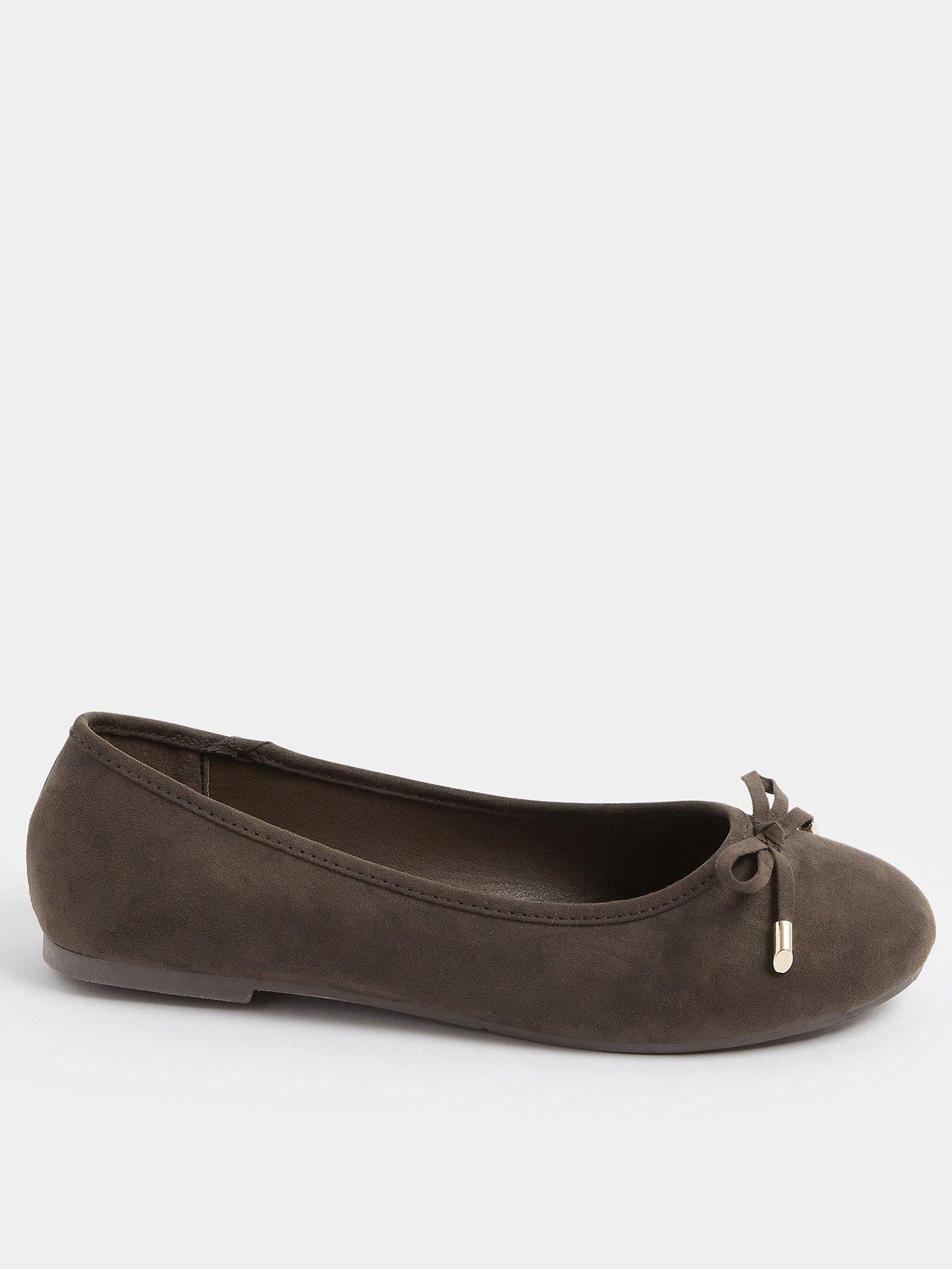 Image 1 of 4 of Yours Curve Wide Fit Ballerina Pump
