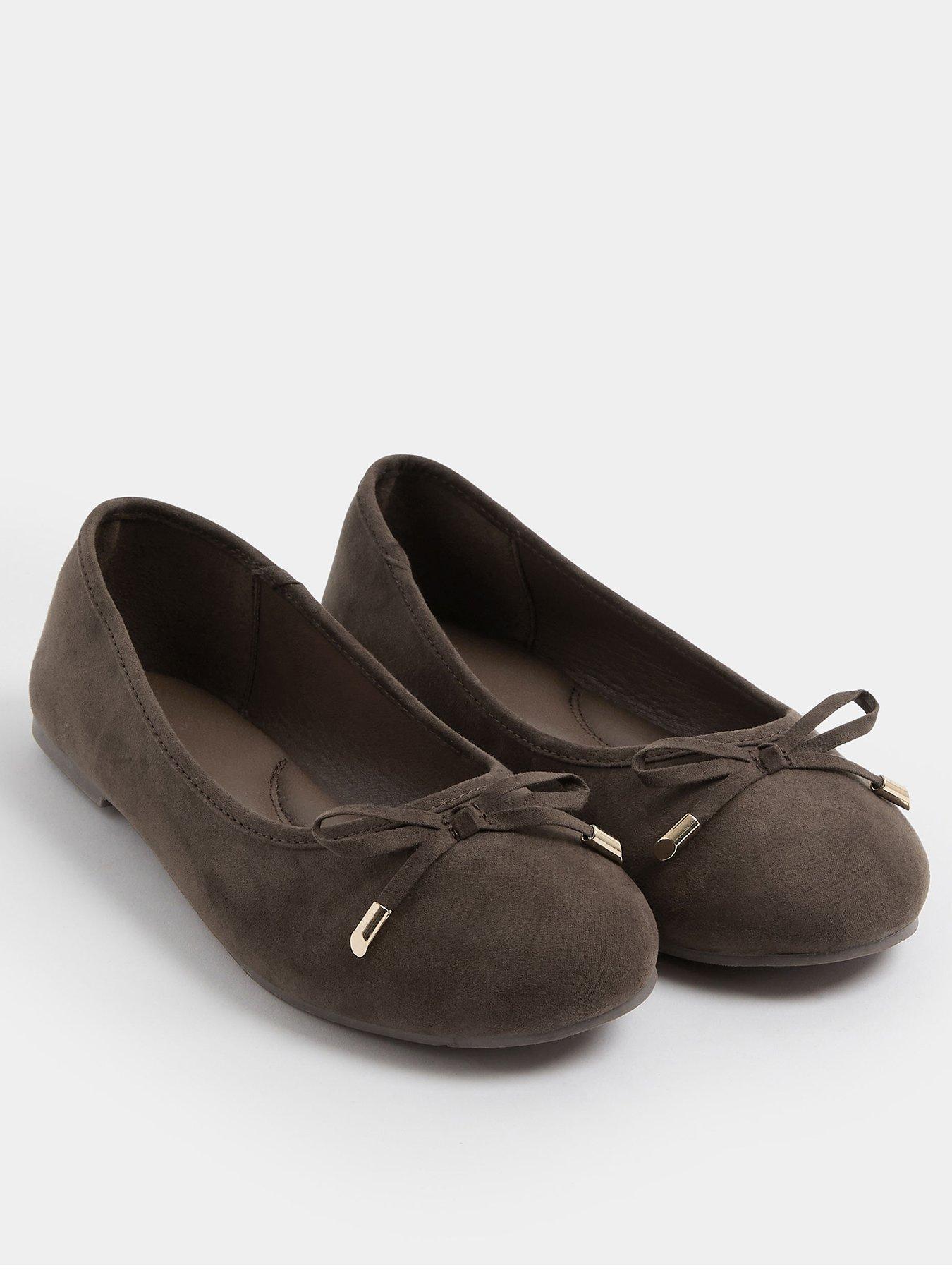 Image 2 of 4 of Yours Curve Wide Fit Ballerina Pump