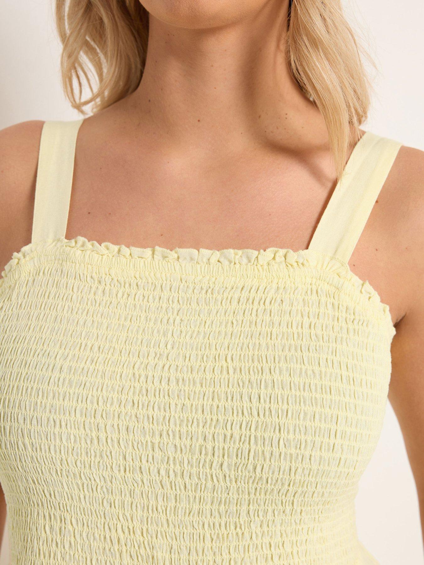 Image 4 of 5 of Yours Curve Linen Shirred Maxi Dress - Yellow