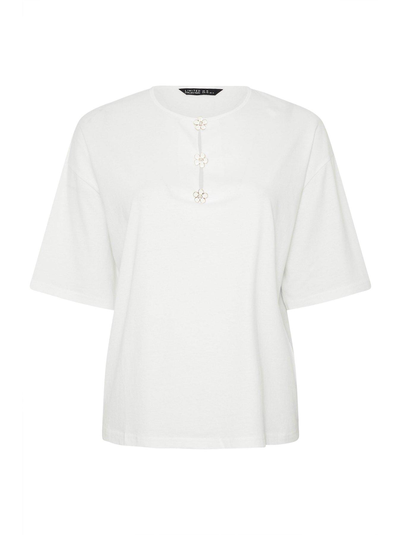 Image 5 of 5 of Yours Curve Floral Boxy T-Shirt - White
