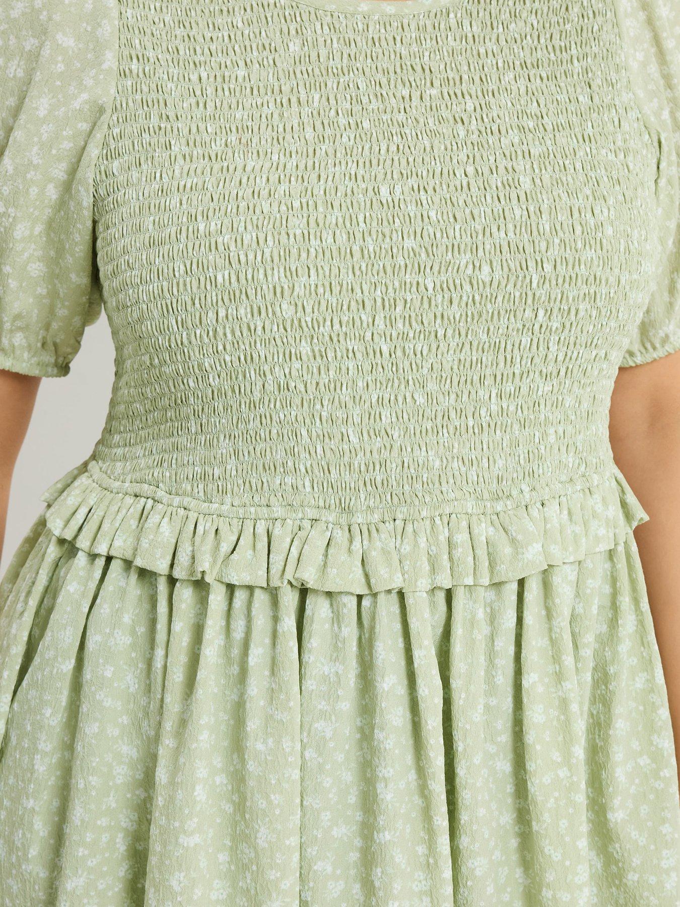 Image 4 of 5 of Yours Curve Texture Shirred Peplum Top - Green