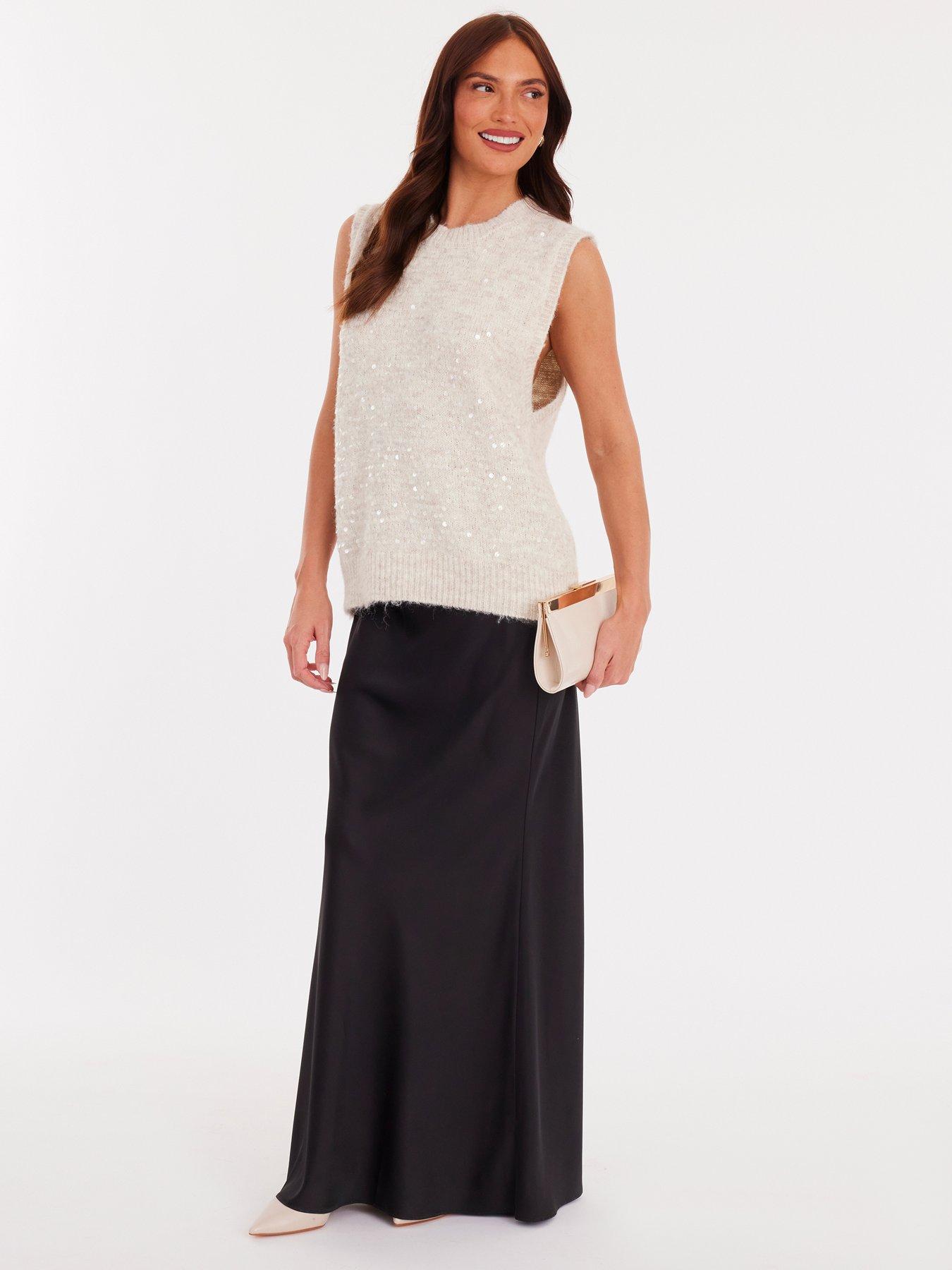 Image 3 of 6 of Quiz Cream Sequin Embellished Knitted Vest