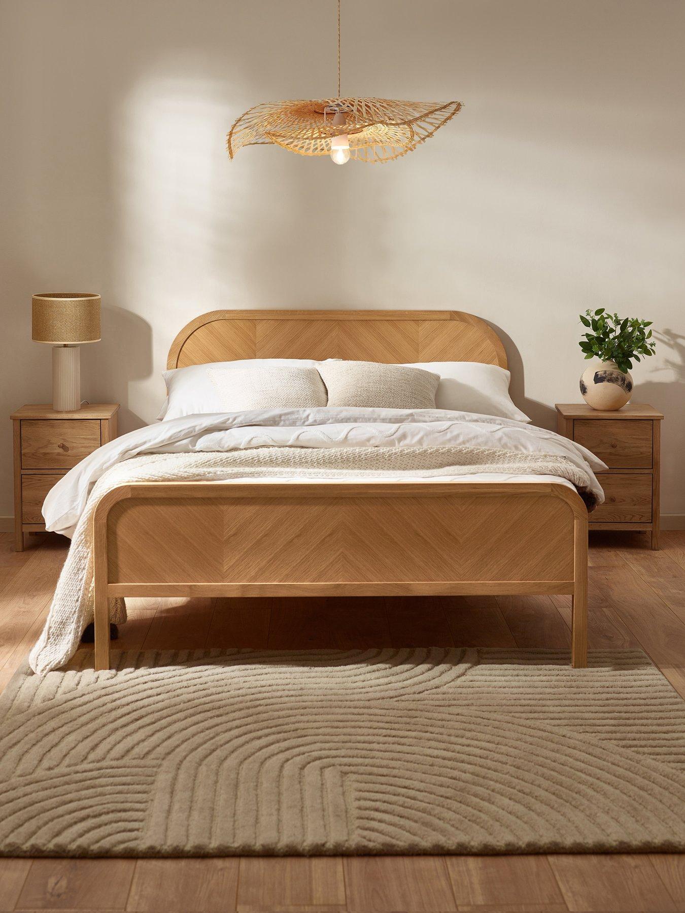Julian Bowen Milo Oak Effect Chevron Bed