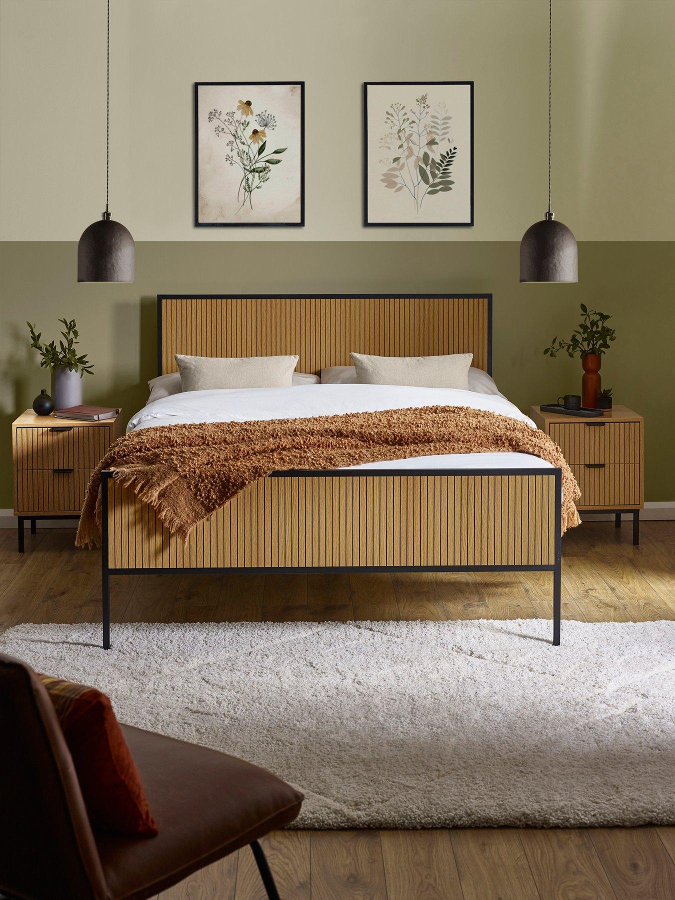 Image 1 of 7 of Julian Bowen Sia Oak Effect Bed