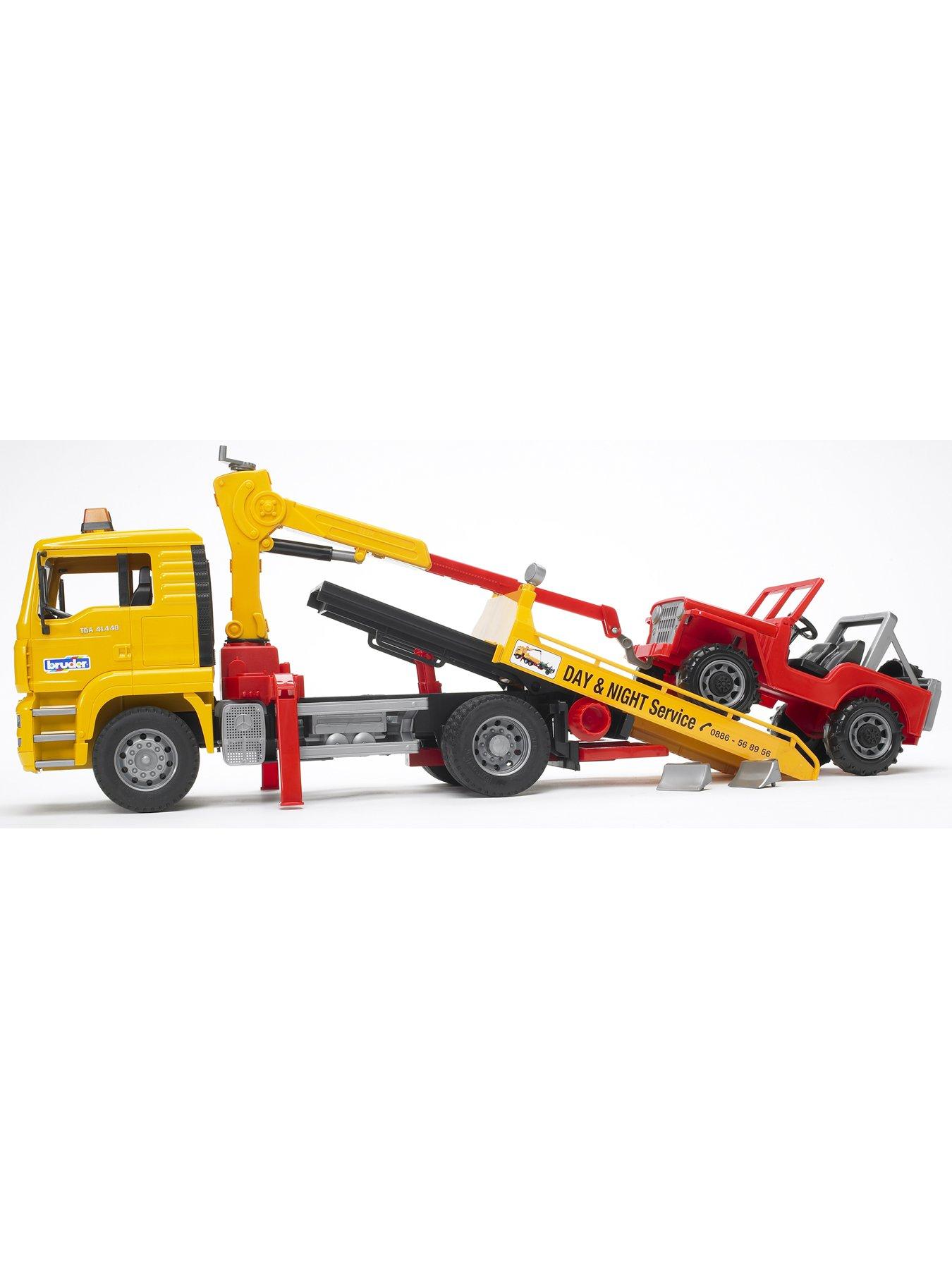 Image 3 of 7 of Bruder MAN TGA Breakdown-truck with cross country vehicle