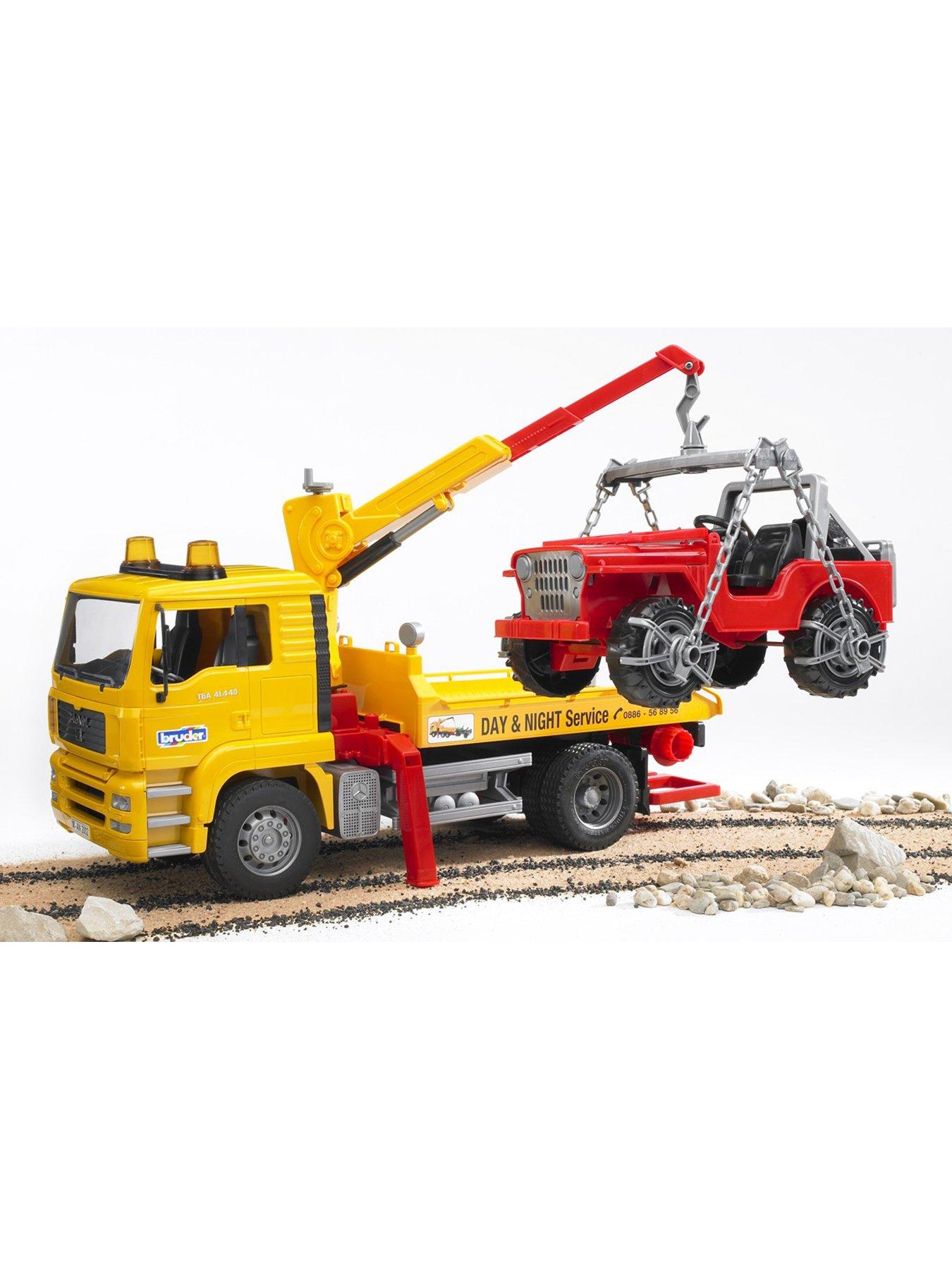 Image 5 of 7 of Bruder MAN TGA Breakdown-truck with cross country vehicle