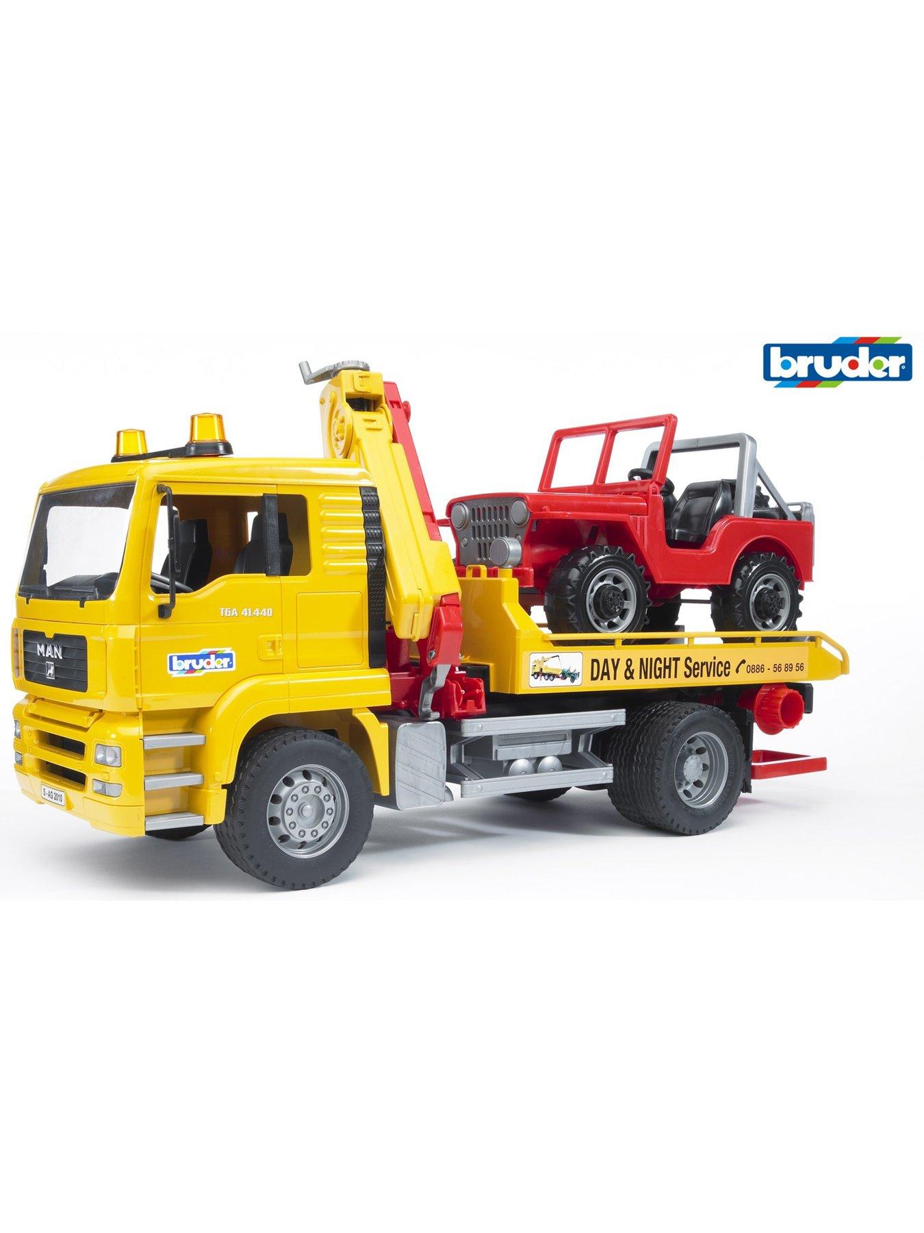 Image 6 of 7 of Bruder MAN TGA Breakdown-truck with cross country vehicle