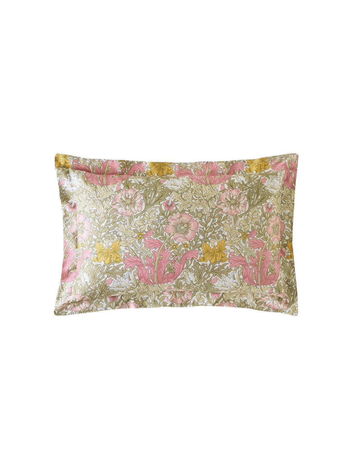 Image 4 of 7 of William Morris at Home Compton Quilt Set