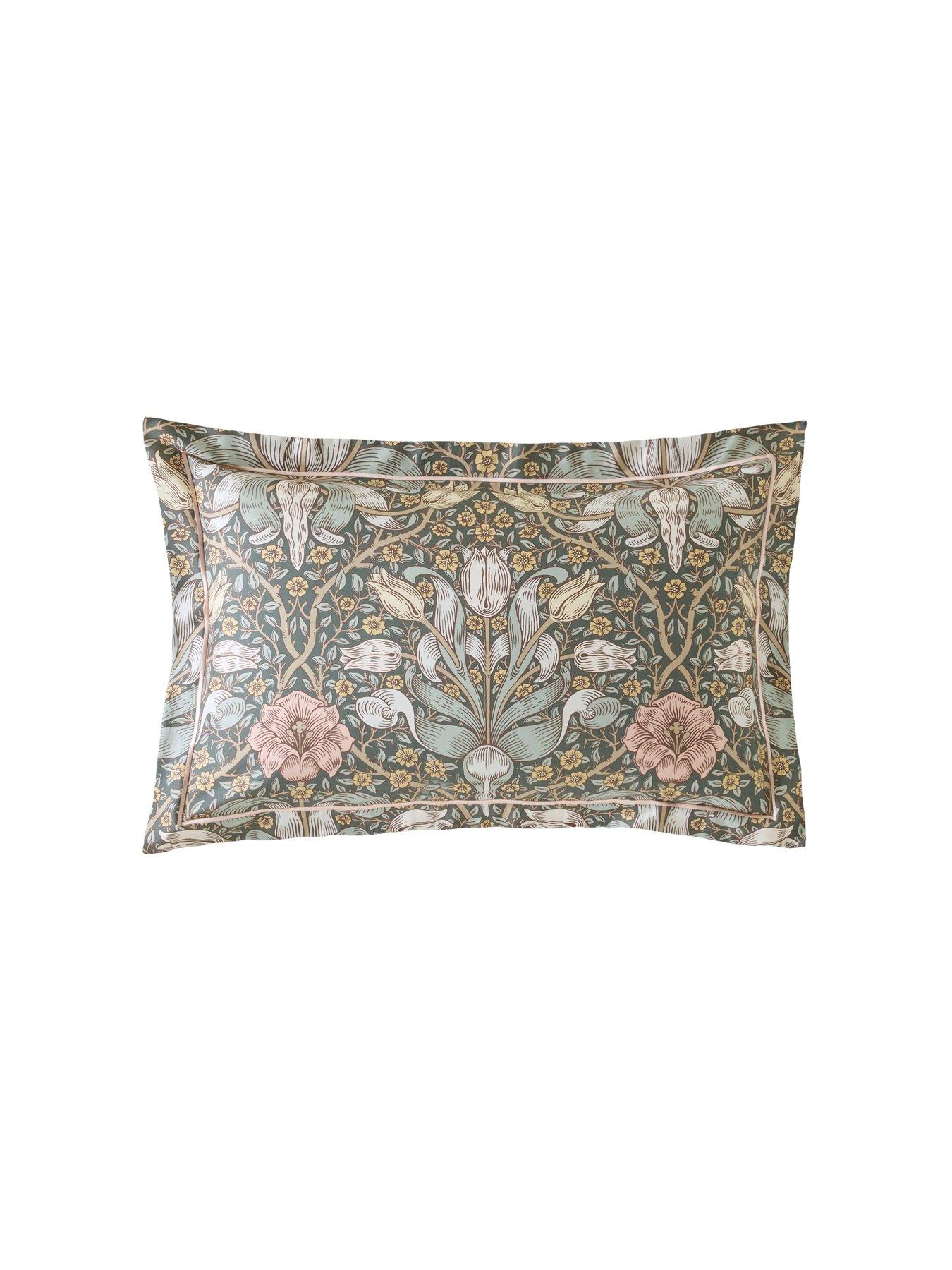 Image 4 of 7 of William Morris at Home Spring Thicket Quilt Set
