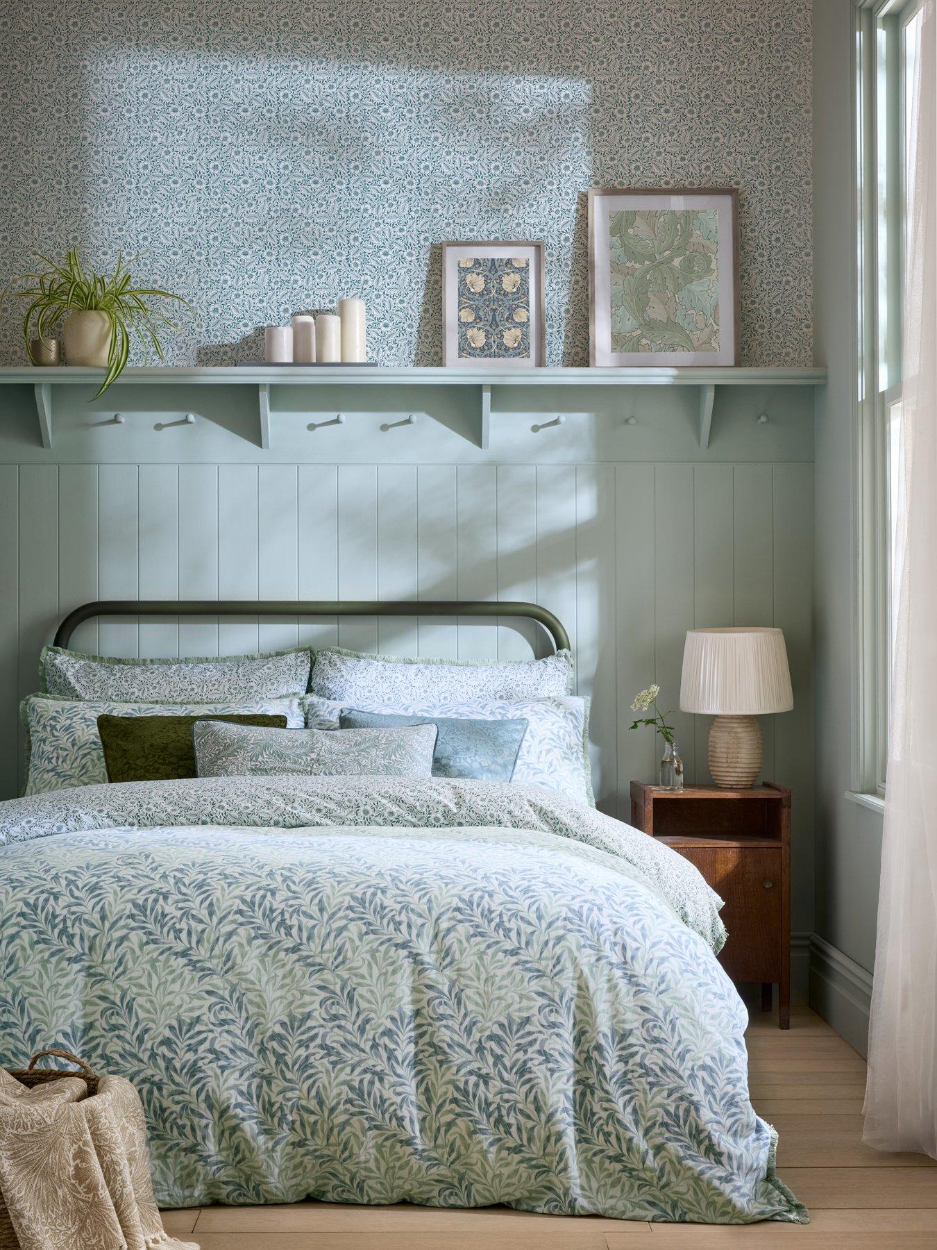 Image 1 of 6 of William Morris at Home Willlow Bough 100 % Cotton Double Quilt Set 200cm X 200cm