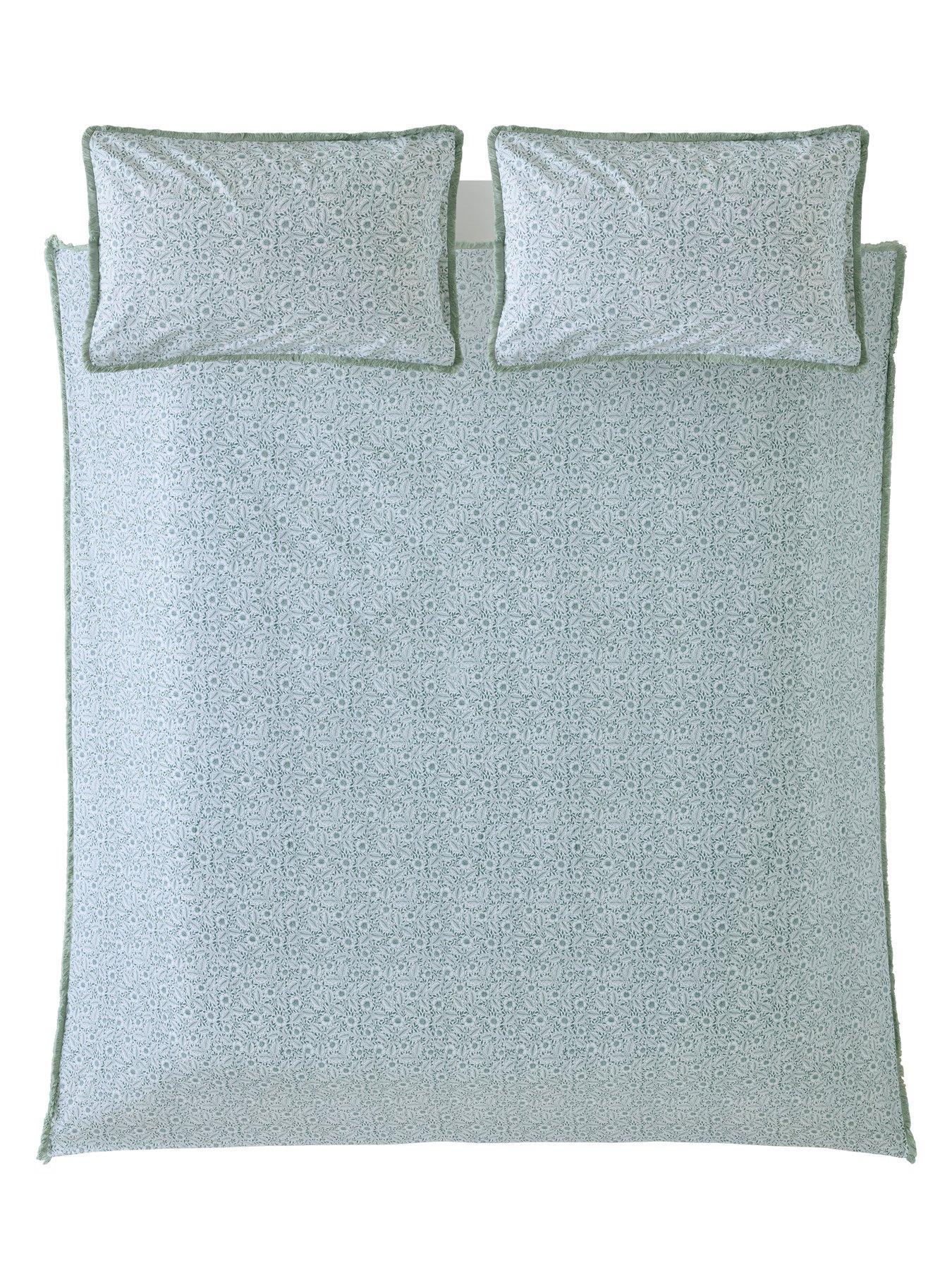 Image 6 of 6 of William Morris at Home Willlow Bough 100 % Cotton Double Quilt Set 200cm X 200cm