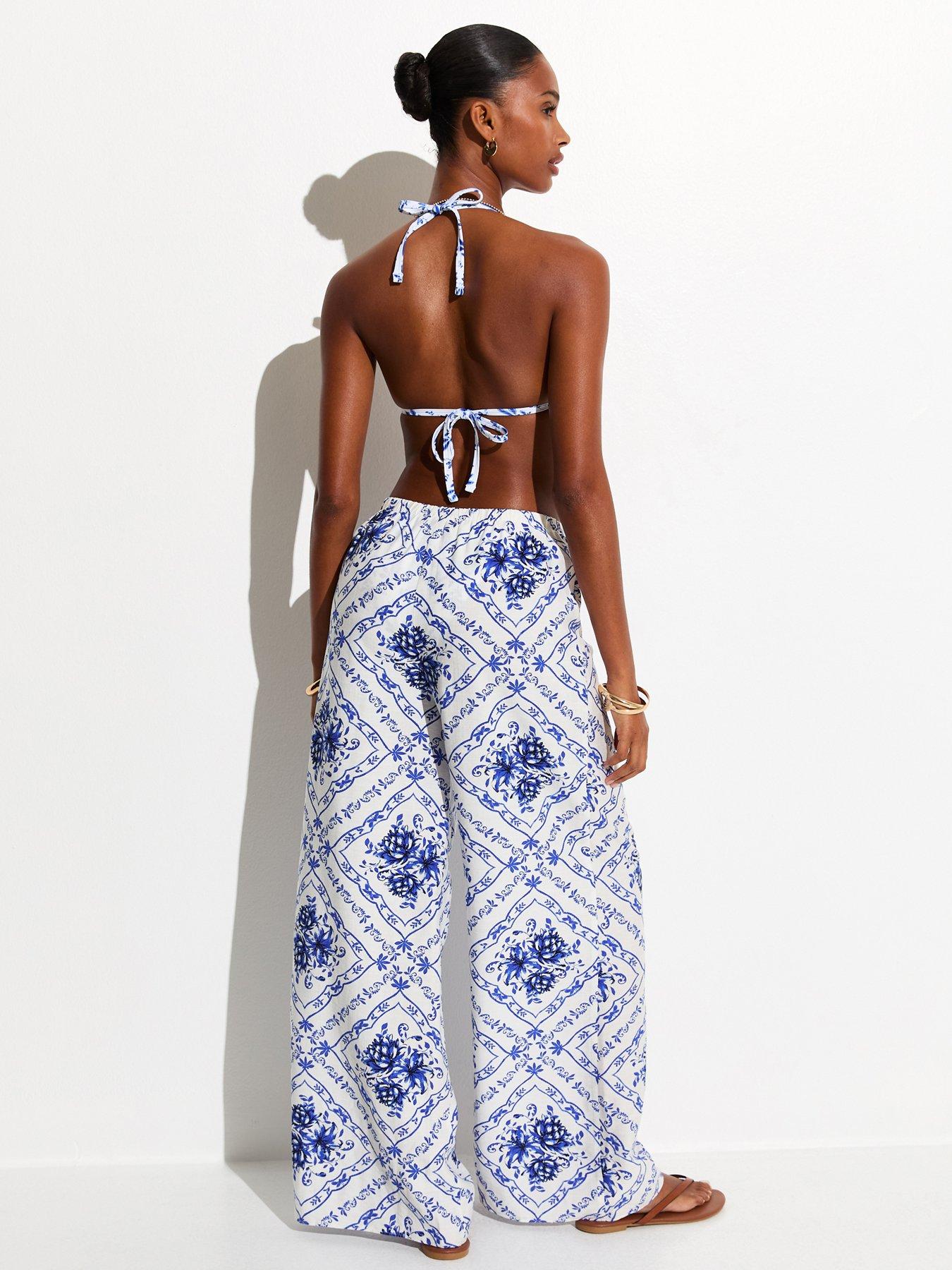 Image 2 of 6 of New Look White Tile Pattern Beach Wide Leg Trousers