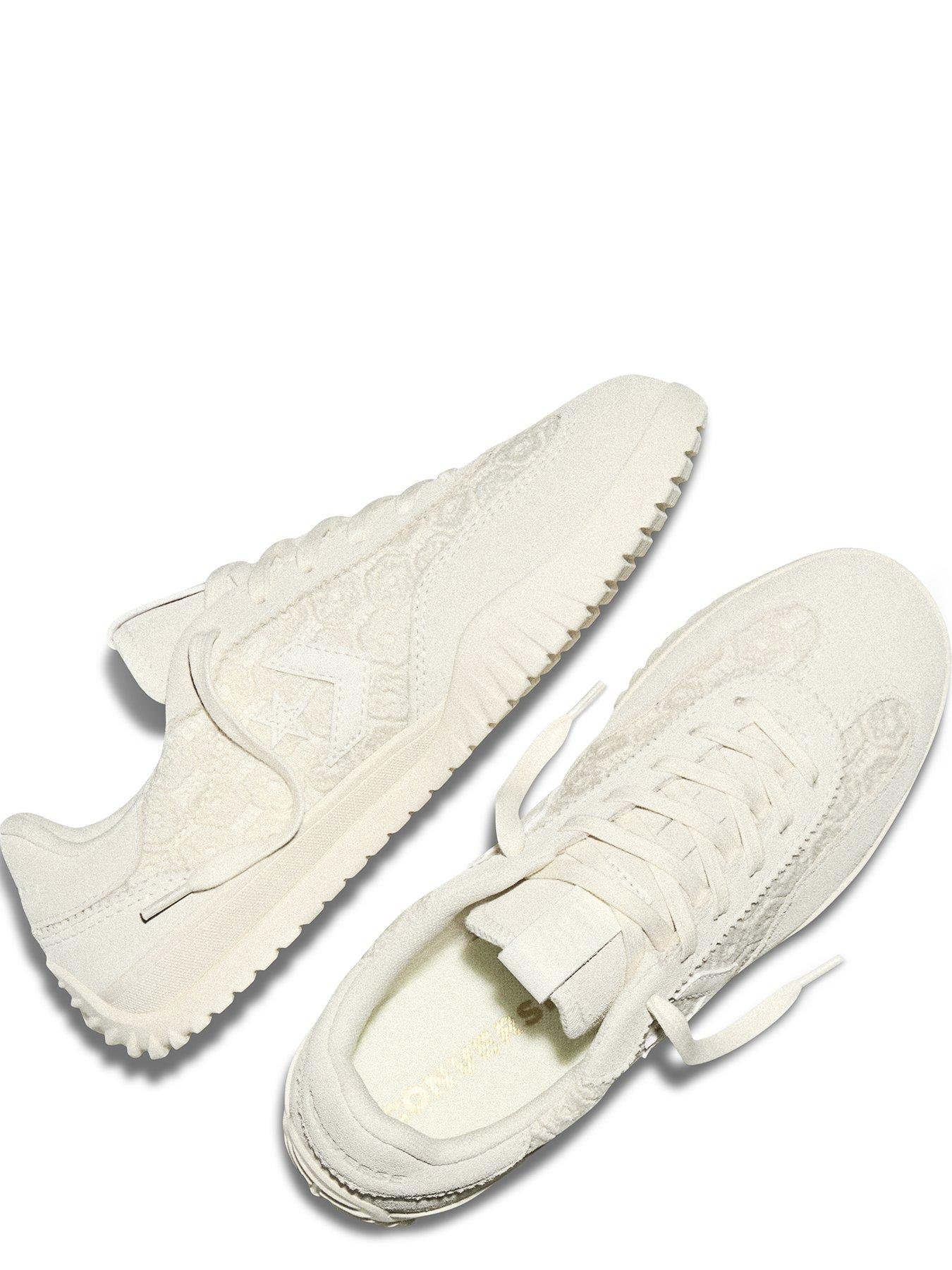 Image 4 of 6 of Converse Womens Run Star Ox Trainers - White