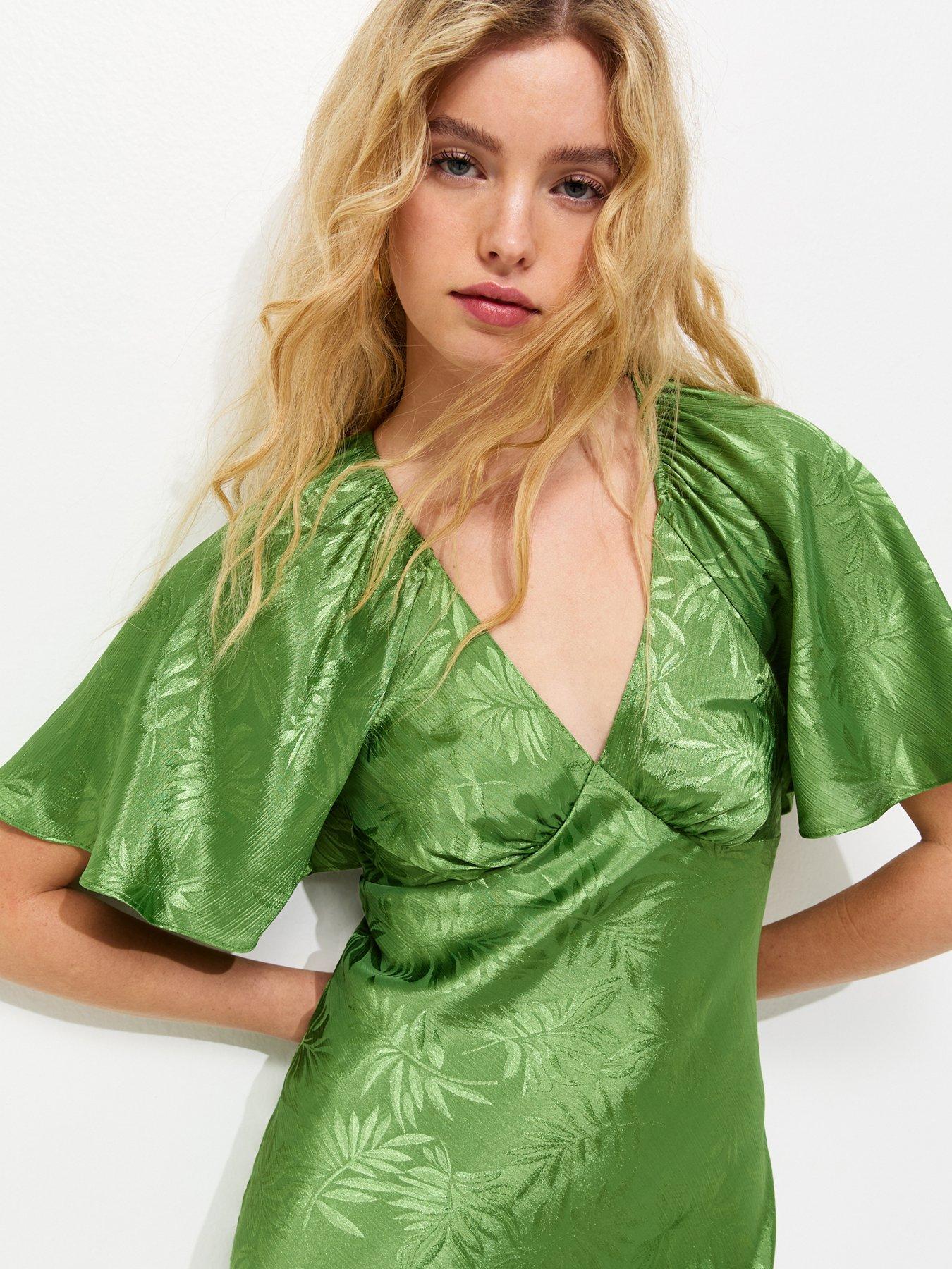 Image 4 of 5 of New Look Palm Leaf Jacquard Flutter Sleeve Midi Dress - Light Green