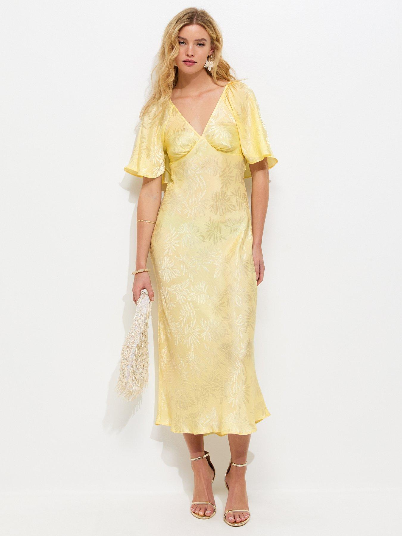 New Look Palm Leaf Jacquard Flutter Sleeve Midi Dress - Light Yellow