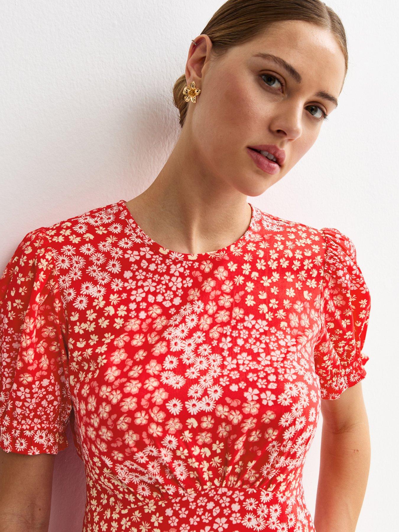 Image 4 of 5 of New Look Crepe Floral Print Mix Short Sleeve Midi Dress - Red