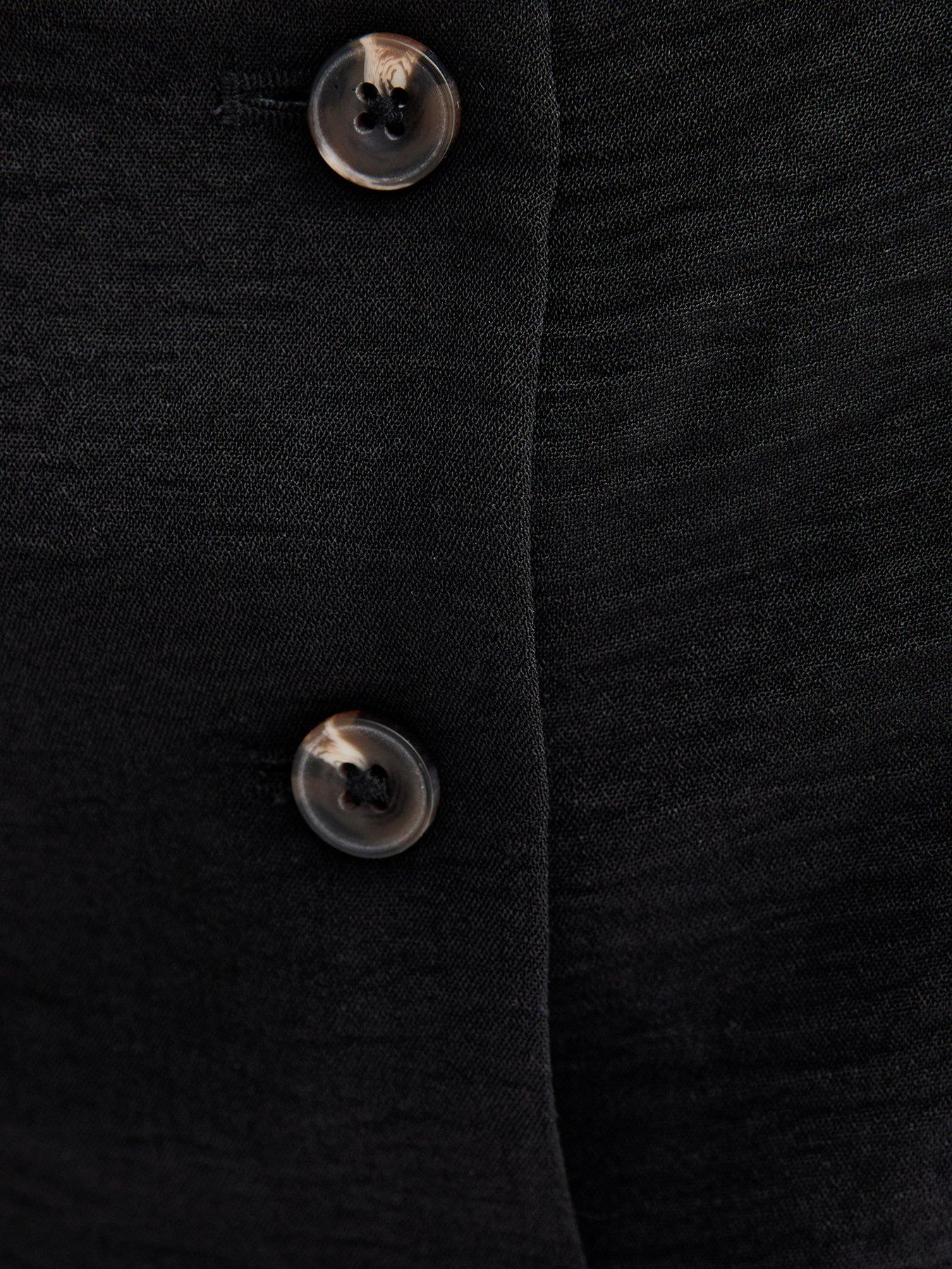 Image 6 of 6 of New Look Square Neck Button Down Waistcoat - Black