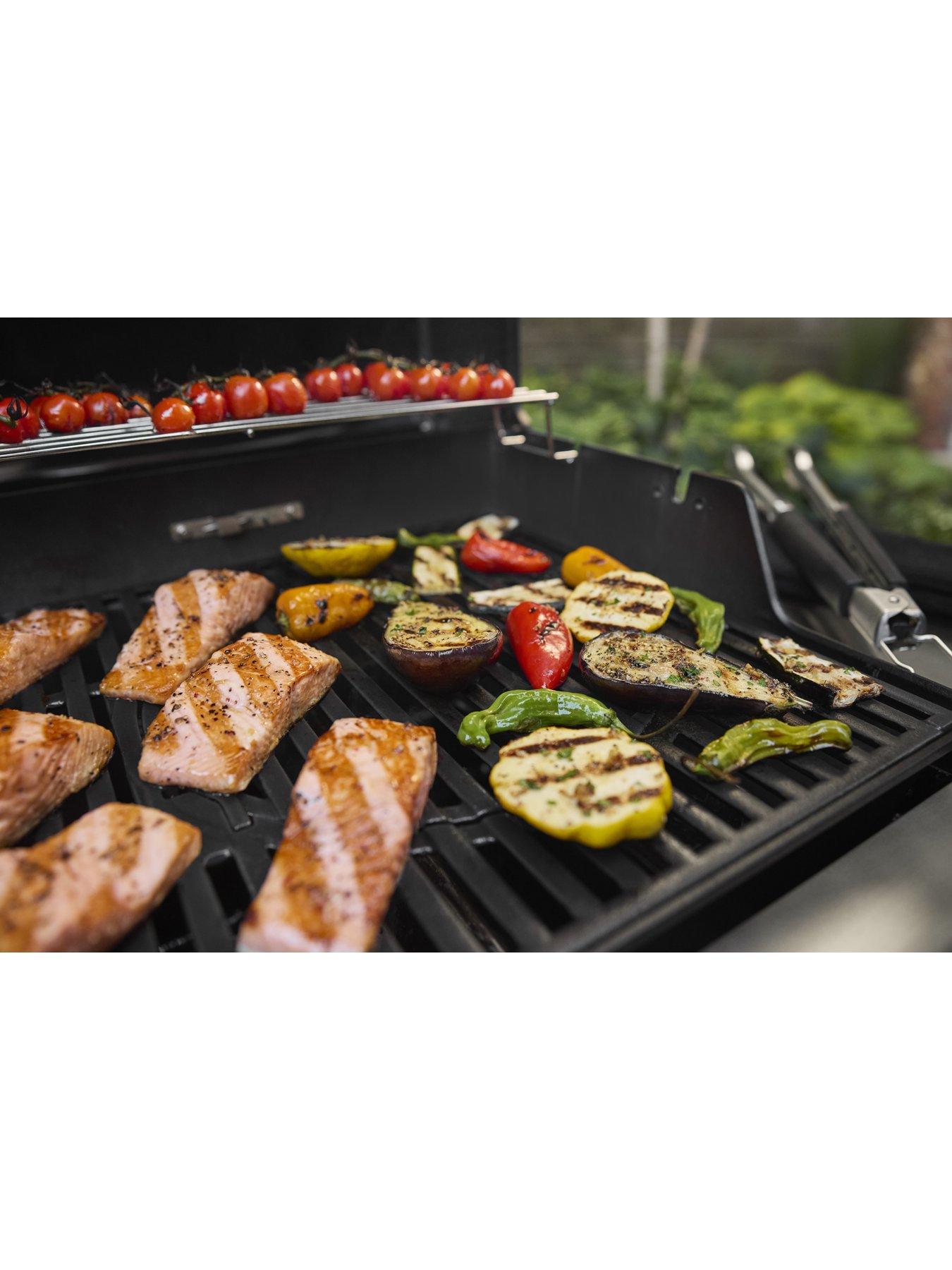 Image 3 of 7 of Weber Traveler Compact BBQ