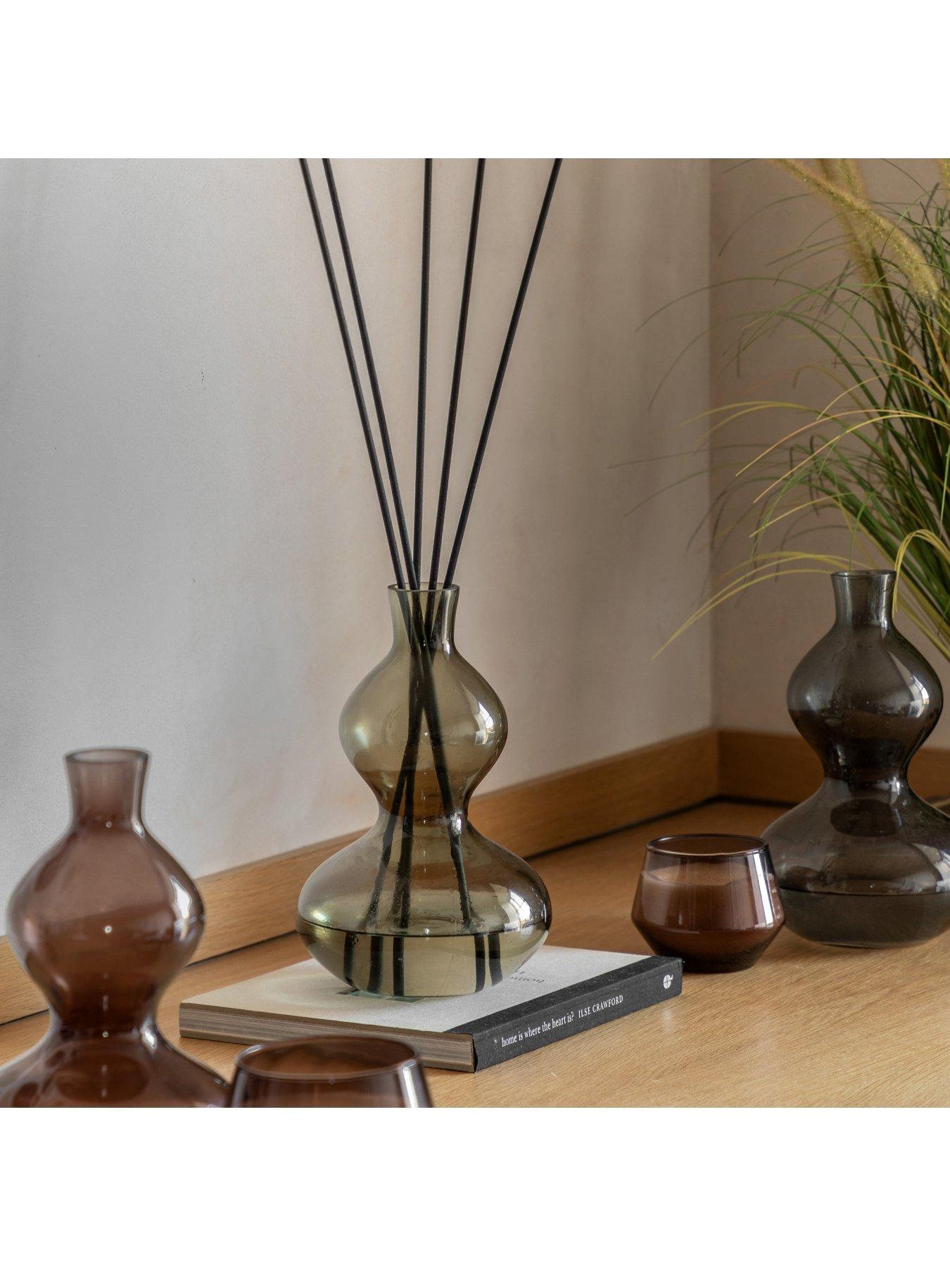 Image 4 of 4 of Gallery Glass Diffuser Green Lime Basil & Mandarin 500ml
