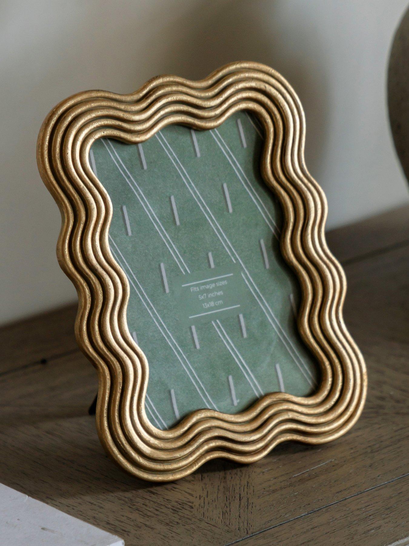 Image 1 of 6 of Gallery Direct 5x7 Gold Wavy Photo Frame