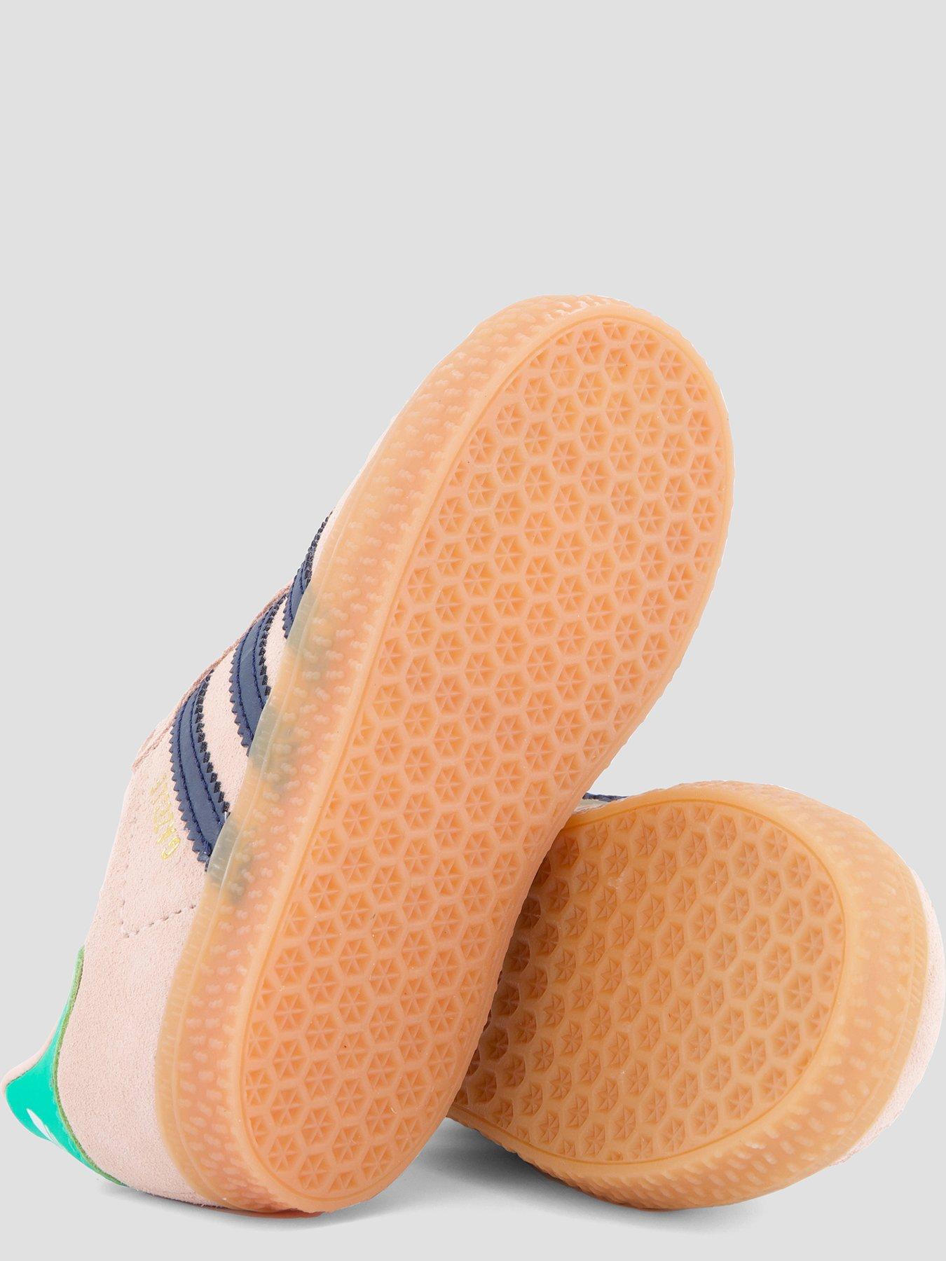Image 4 of 7 of adidas Originals Infant Unisex Gazelle Trainers &nbsp;Pink