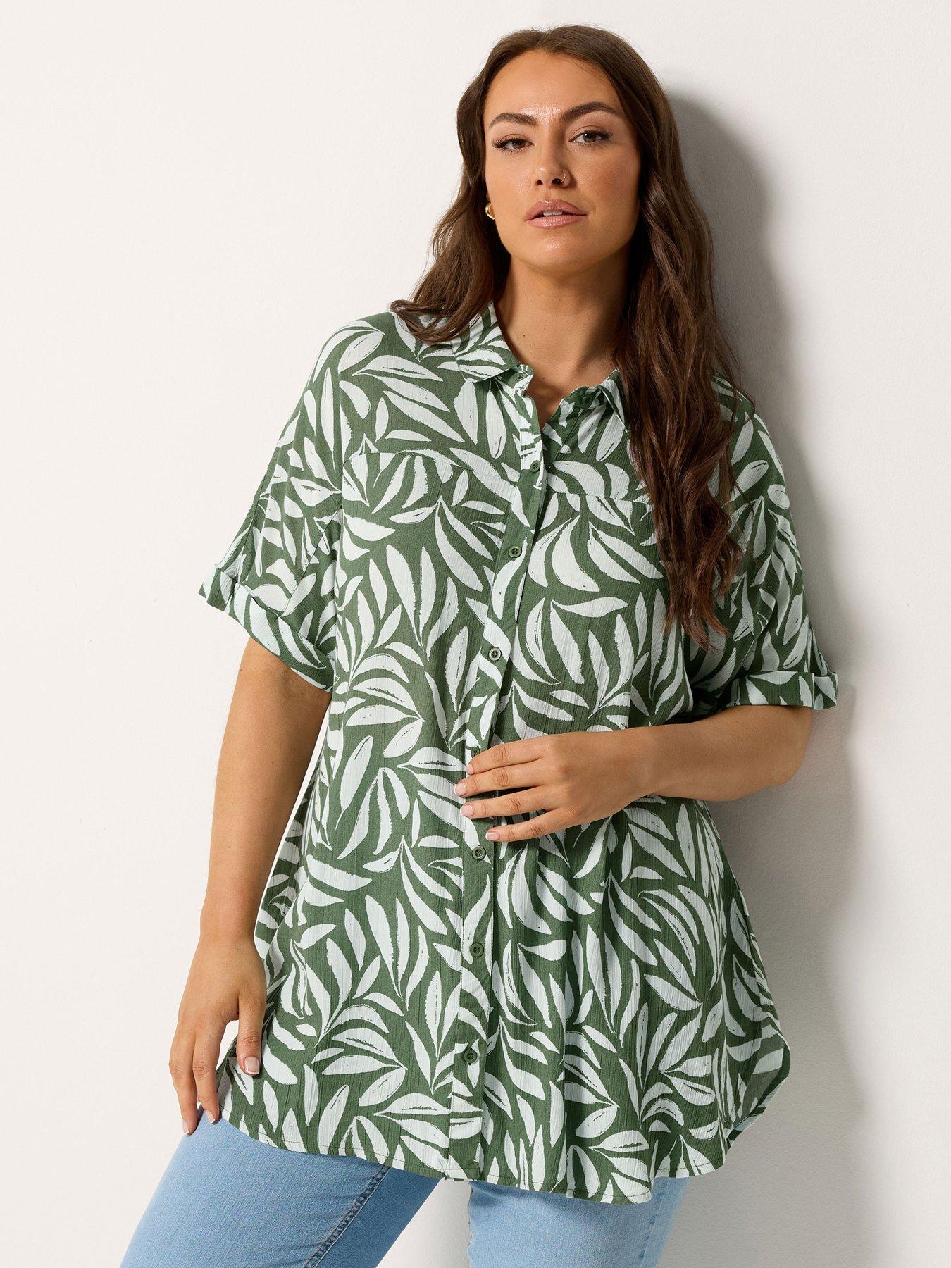 Image 1 of 5 of Yours Curve Short Sleeve Crinkle Shirt